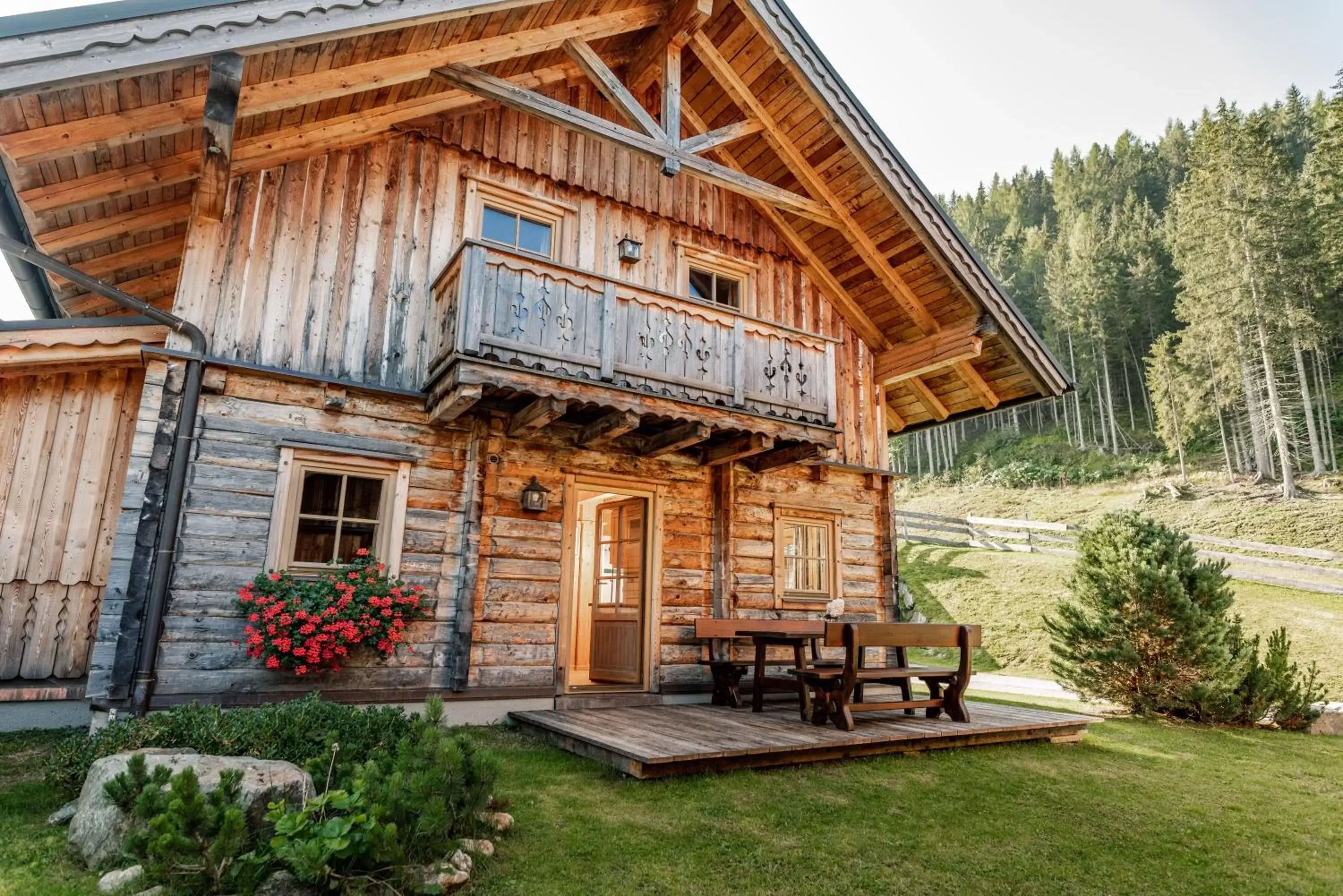 Three-Bedroom Chalet "Hirtabua" in Almwelt Austria Three-Bedroom Chalet "Hirtabua" in Almwelt Austria
