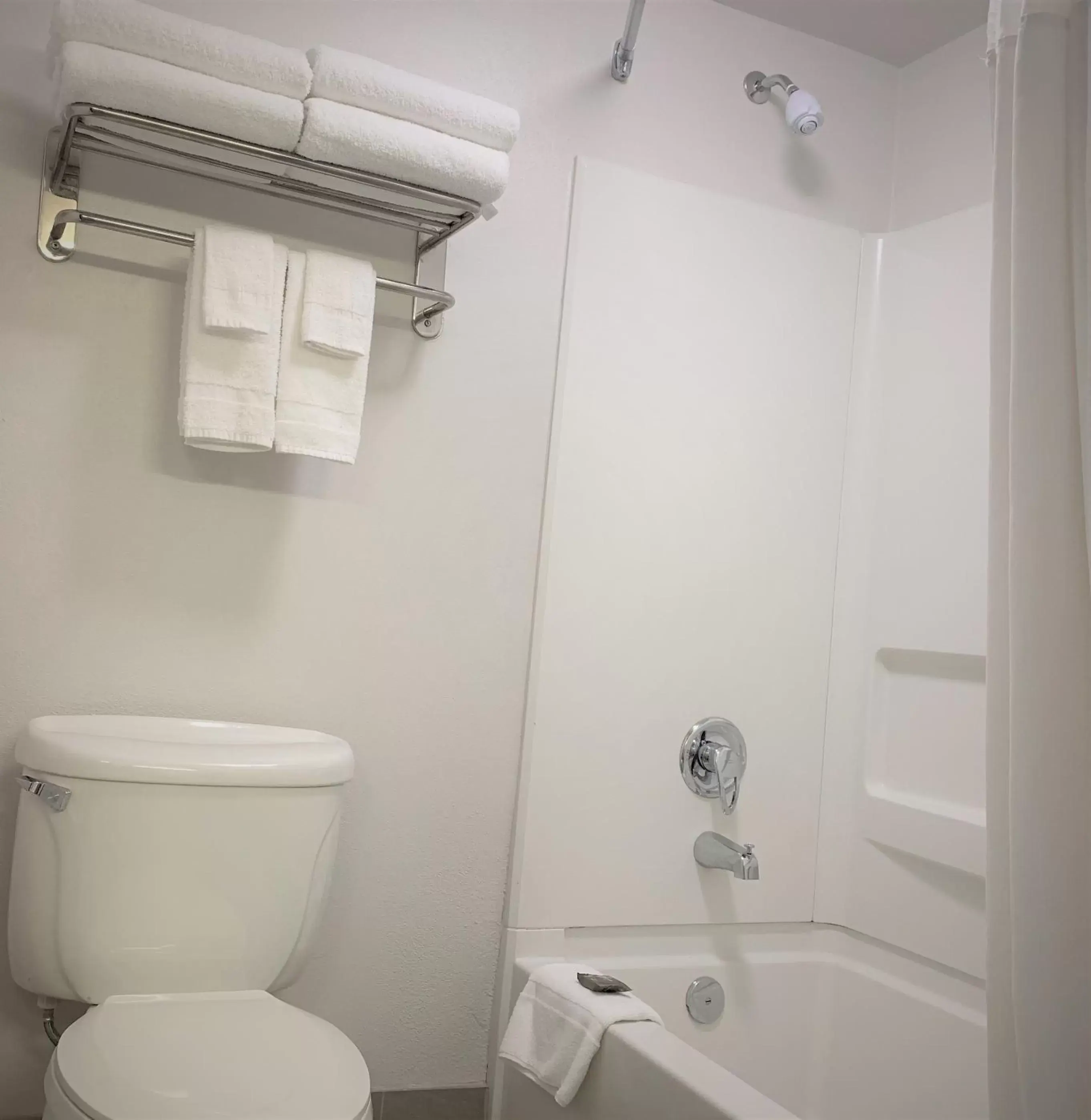 King Room - Non-Smoking in Country Inn & Suites by Radisson, Clarksville, TN King Room - Non-Smoking in Country Inn & Suites by Radisson, Clarksville, TN