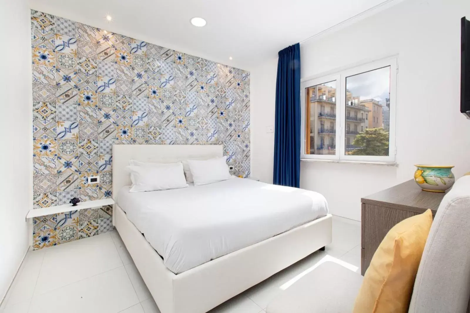 Bed in SORRENTO HOME Bed in SORRENTO HOME