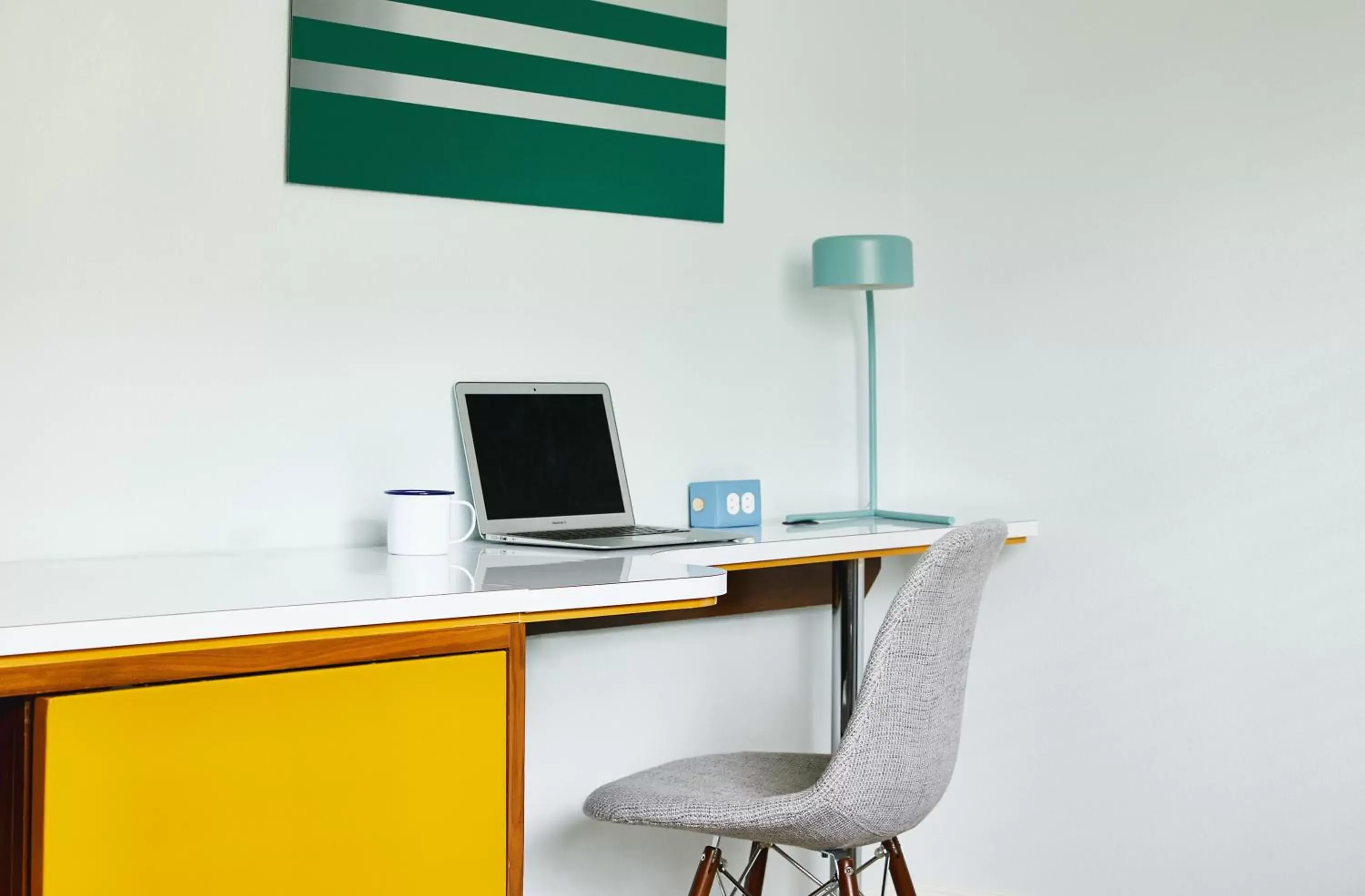 1 KING BED RETRO CLASSIC in Calistoga Motor Lodge and Spa 1 KING BED RETRO CLASSIC in Calistoga Motor Lodge and Spa