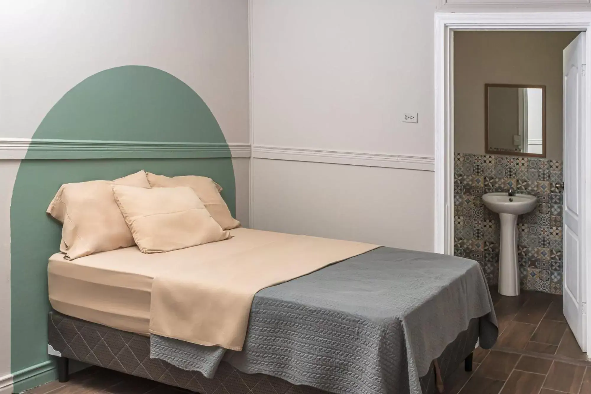 Double Room in Hotel Otoya 1907 Downtown Double Room in Hotel Otoya 1907 Downtown