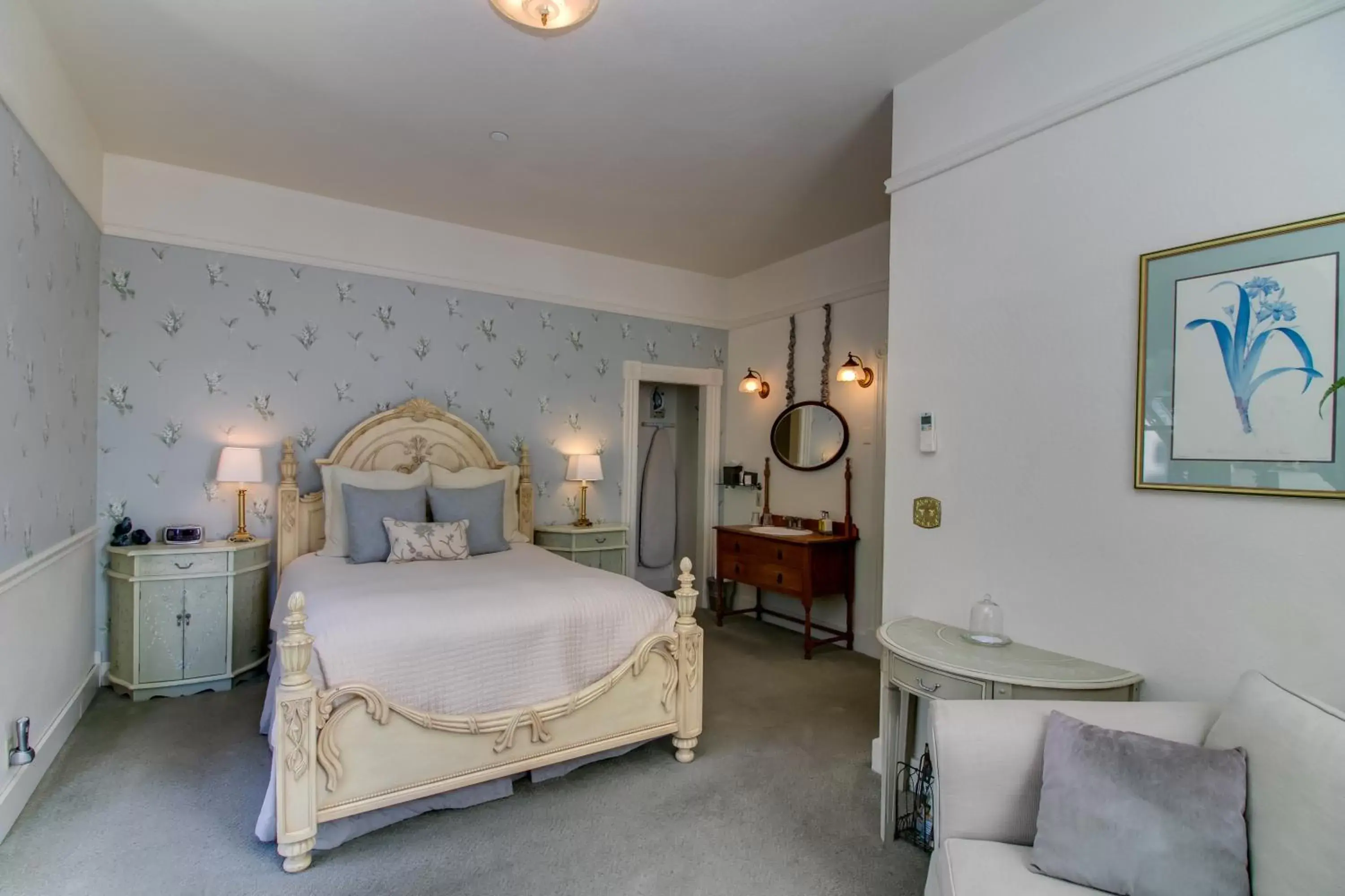 Double Room with Garden View in Winchester Inn Double Room with Garden View in Winchester Inn