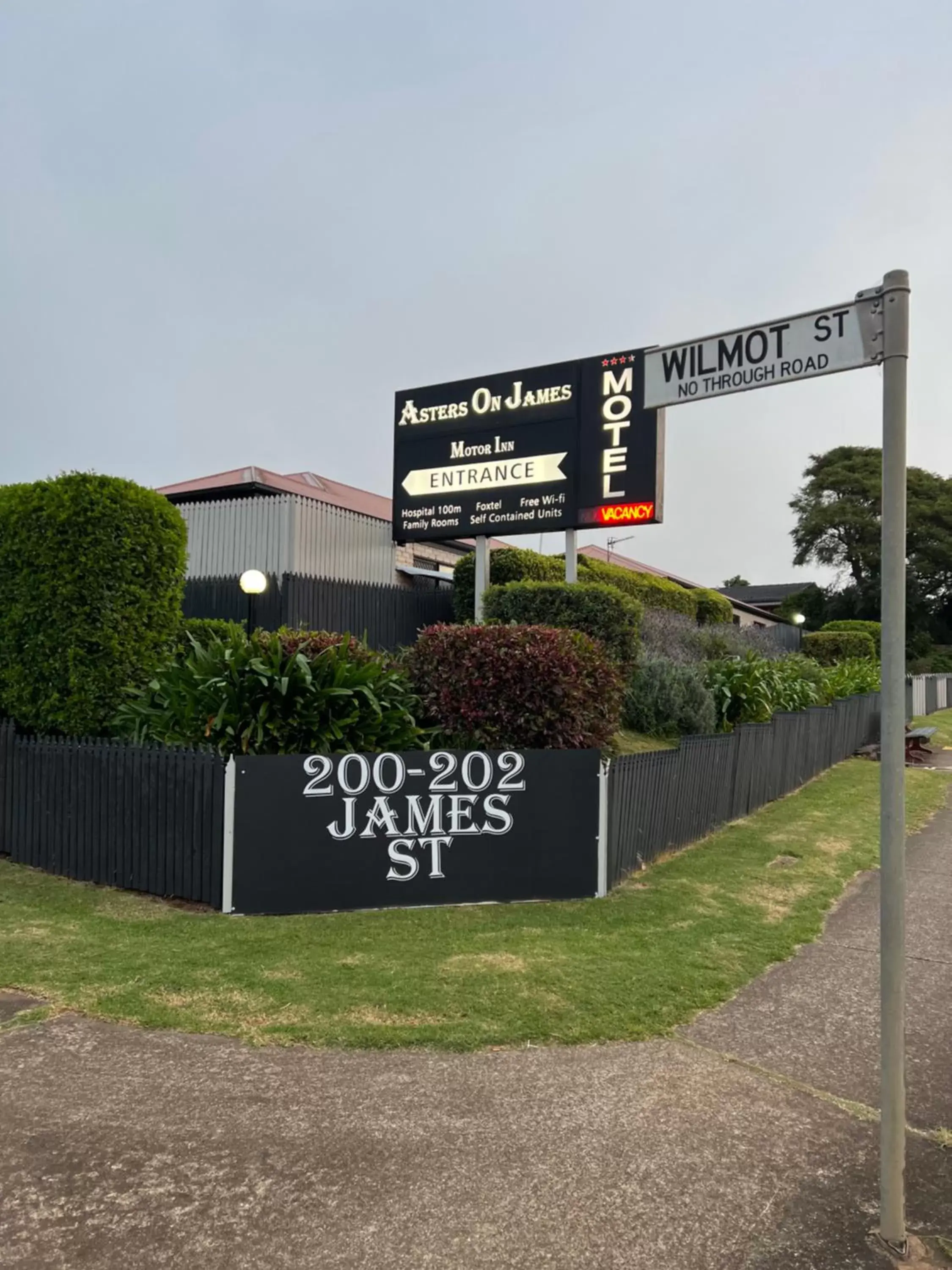 Property Logo/Sign in Asters On James Motor Inn Property Logo/Sign in Asters On James Motor Inn