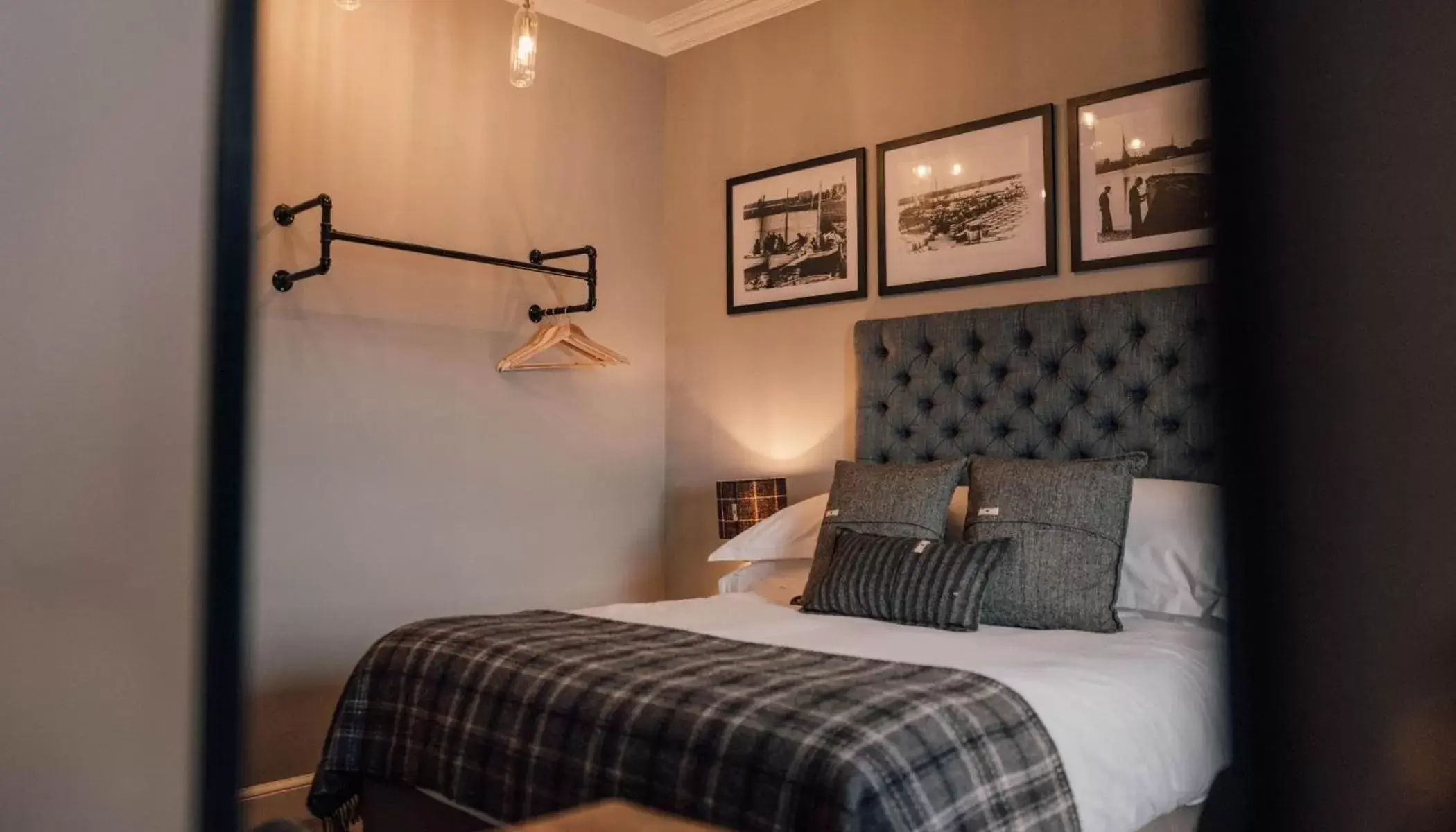 Double Room with Sea View - single occupancy in The Kirkwall Hotel Double Room with Sea View - single occupancy in The Kirkwall Hotel