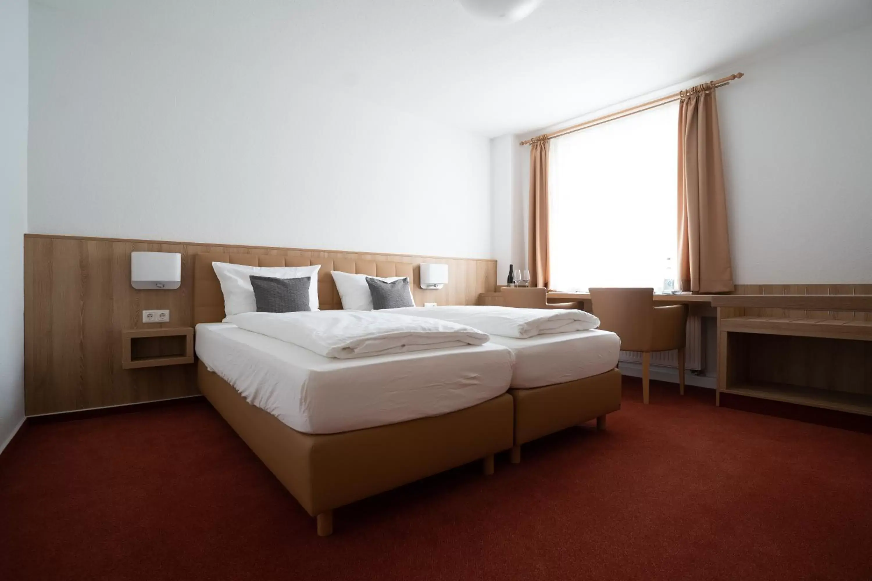 Double Room - Disability Access in Nineofive Hotel Double Room - Disability Access in Nineofive Hotel