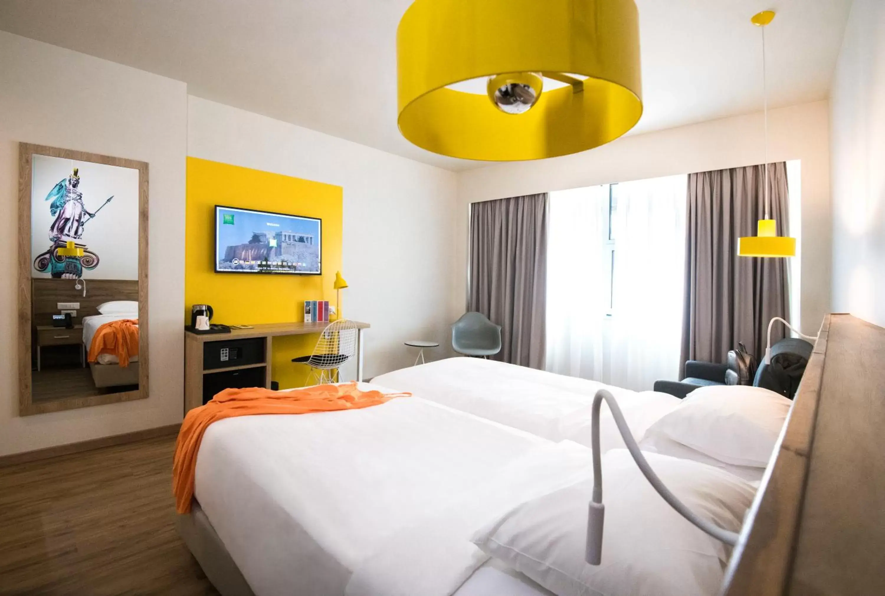 Premium Double or Twin Room in ibis Styles Athens Routes Premium Double or Twin Room in ibis Styles Athens Routes