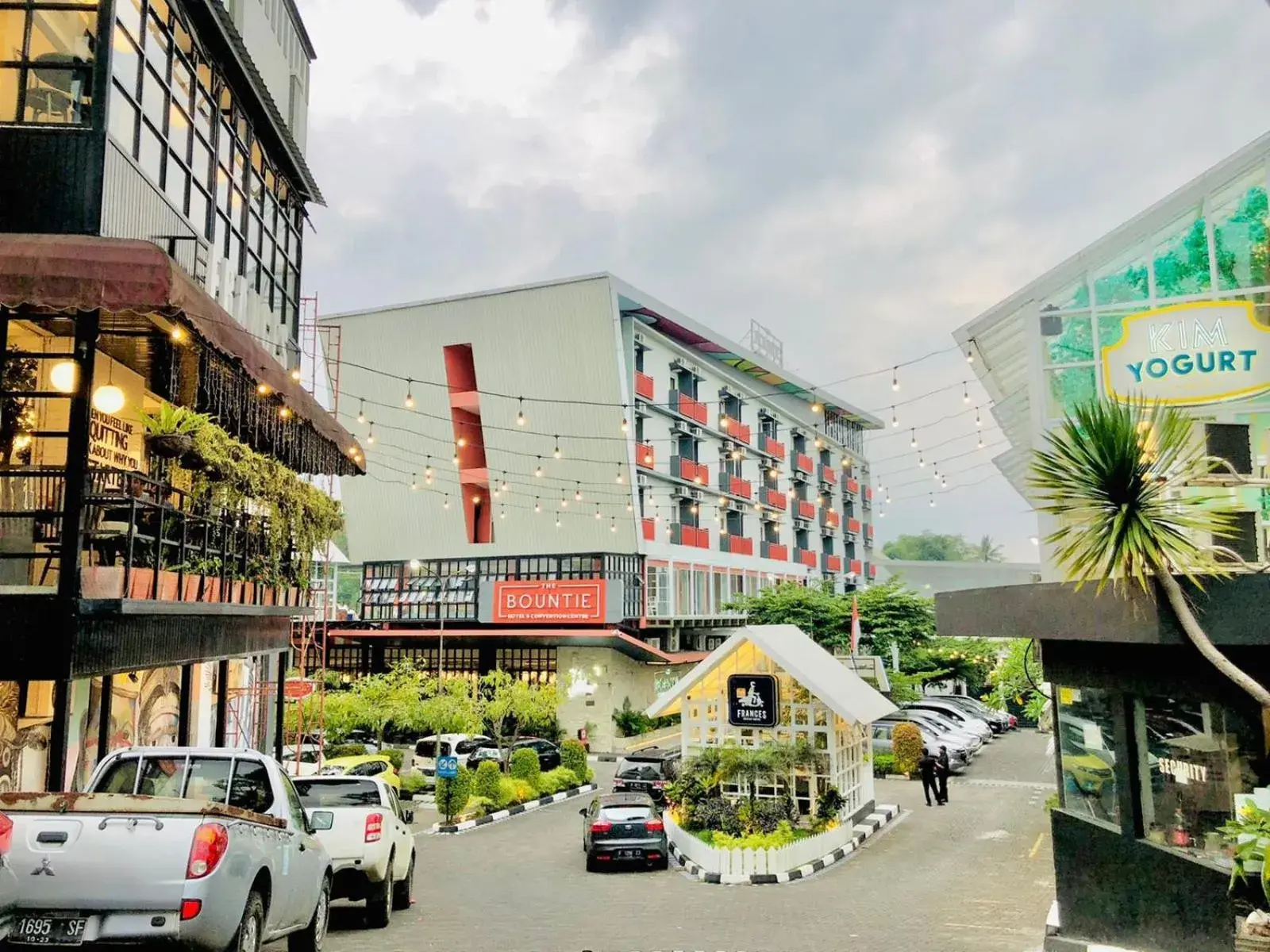 The Bountie Hotel and Convention Centre Sukabumi The Bountie Hotel and Convention Centre Sukabumi