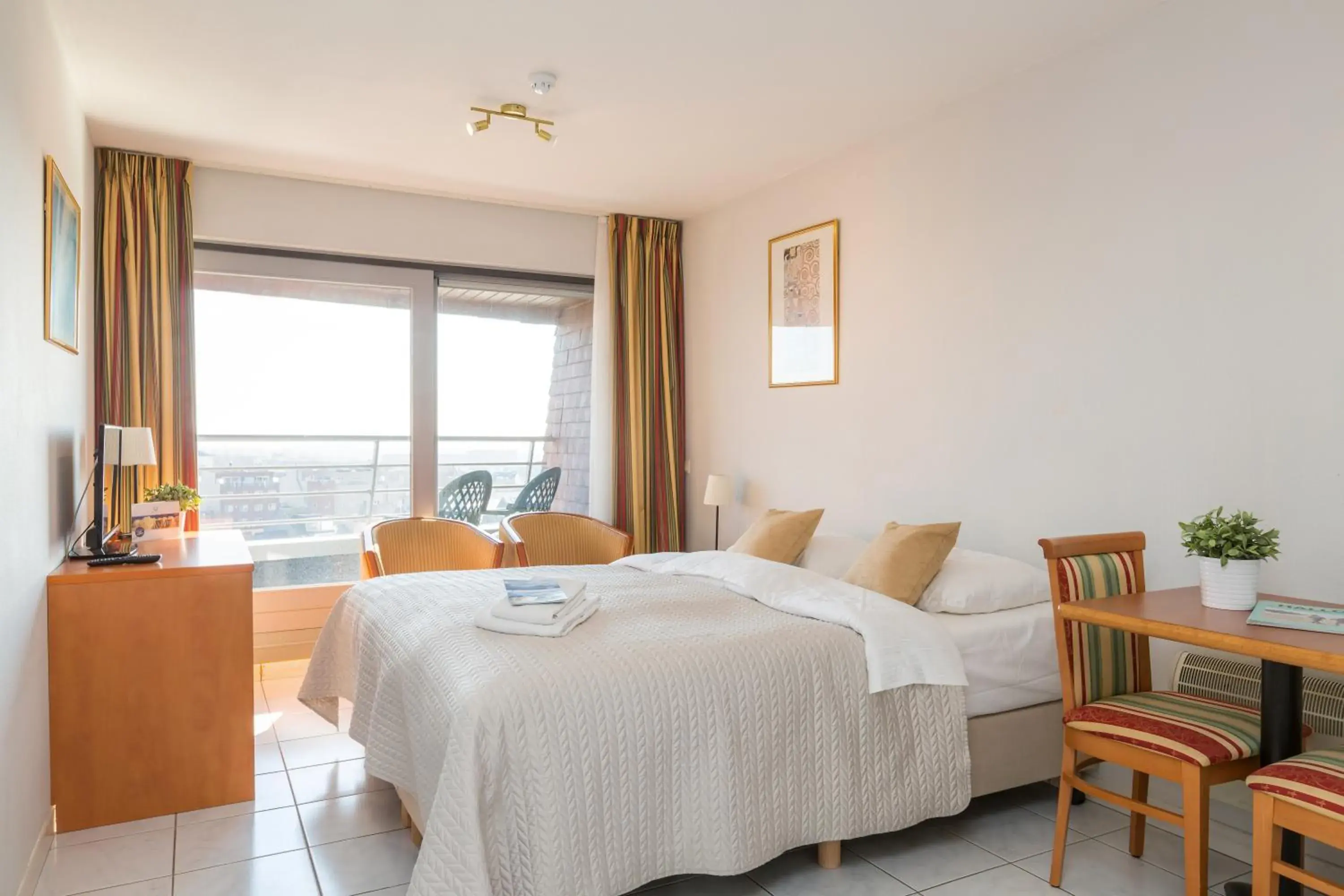 Double Room Sun in Aparthotel Blankenberge Double Room Sun in Aparthotel Blankenberge