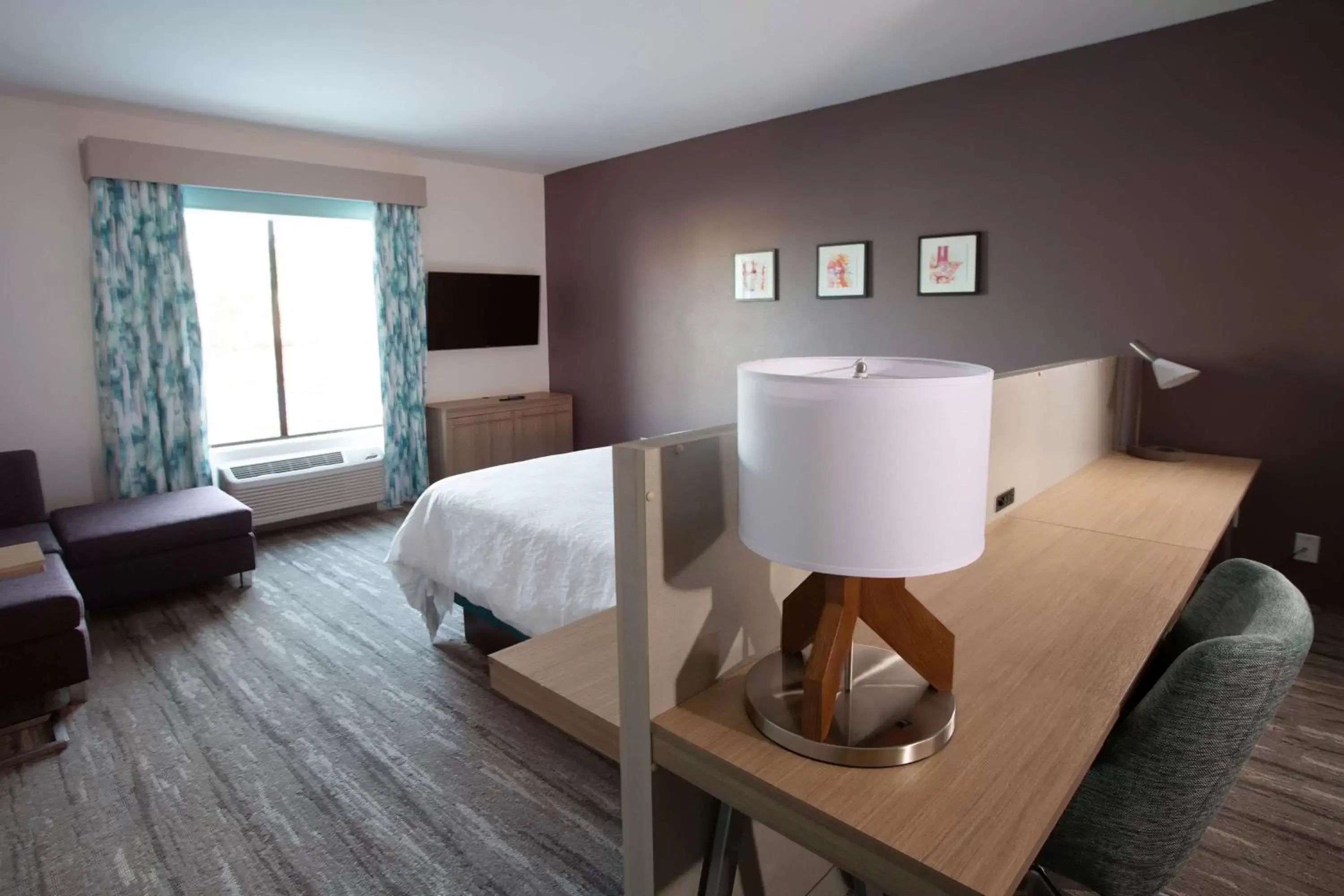 Deluxe King Room - Hearing Accessible in Hilton Garden Inn Southern Pines Pinehurst, Nc Deluxe King Room - Hearing Accessible in Hilton Garden Inn Southern Pines Pinehurst, Nc