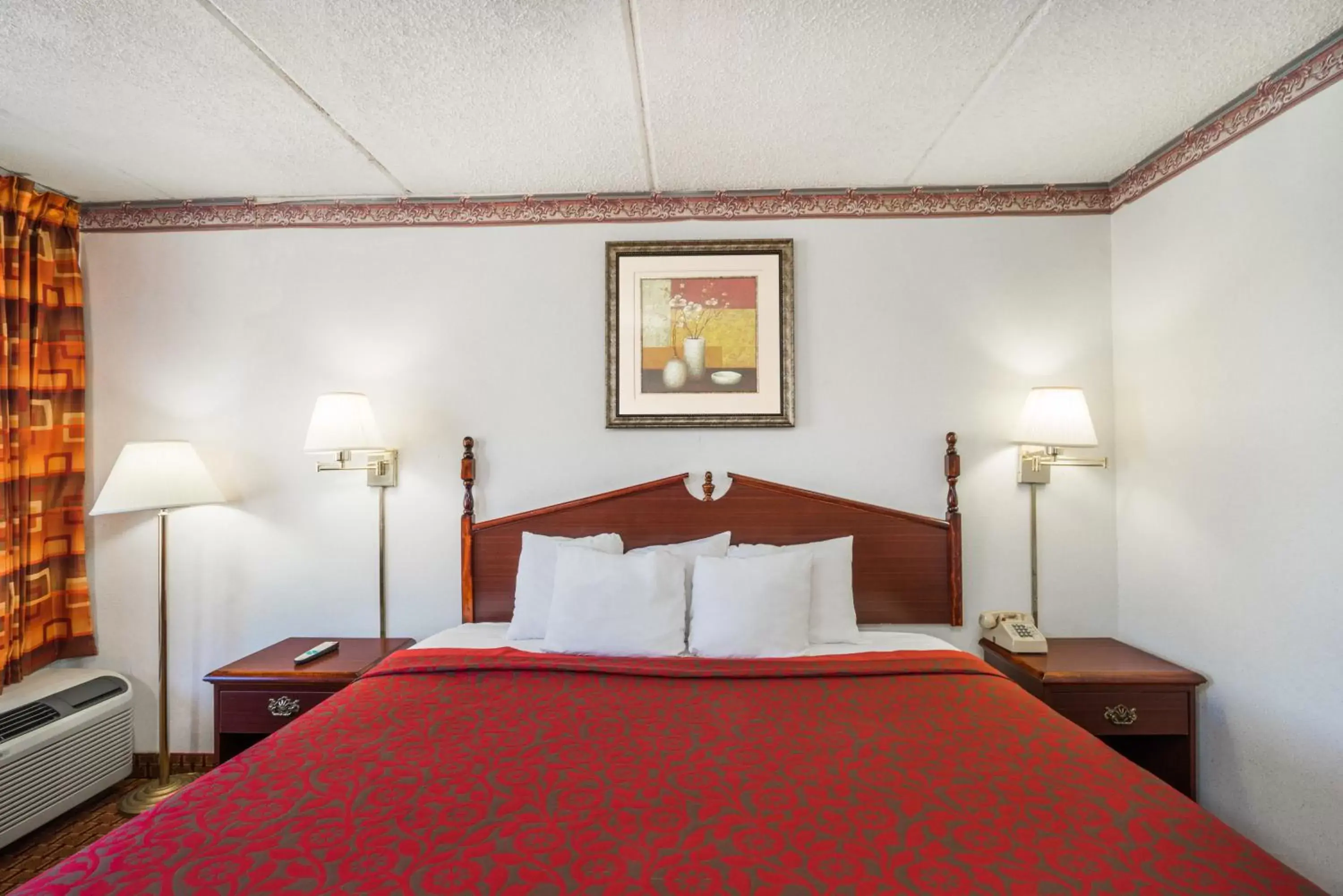 King Room - Non-Smoking in Days Inn by Wyndham Hurricane Mills King Room - Non-Smoking in Days Inn by Wyndham Hurricane Mills