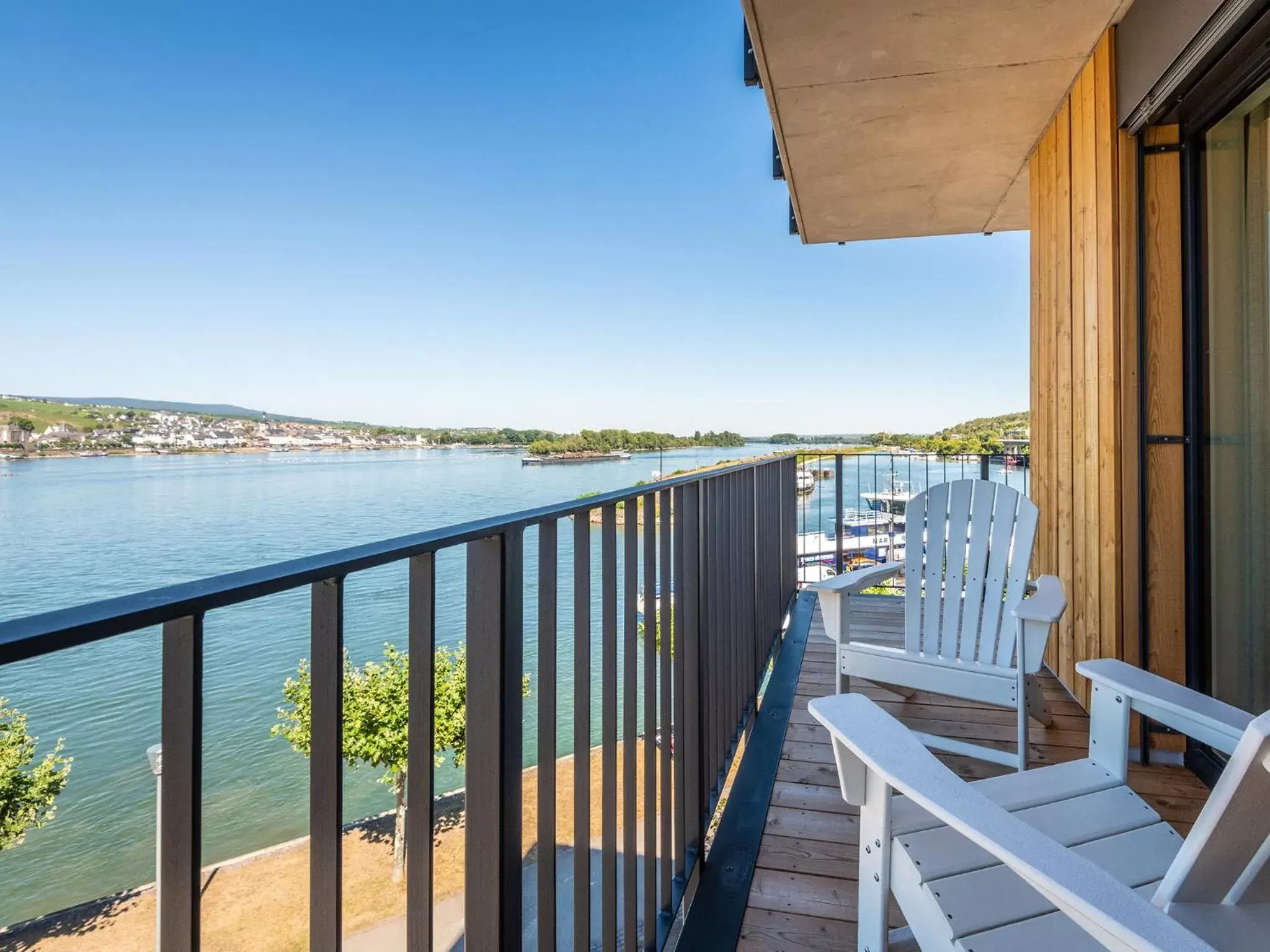 River Front Mini Suite in PAPA RHEIN - Hotel & Spa River Front Mini Suite in PAPA RHEIN - Hotel & Spa