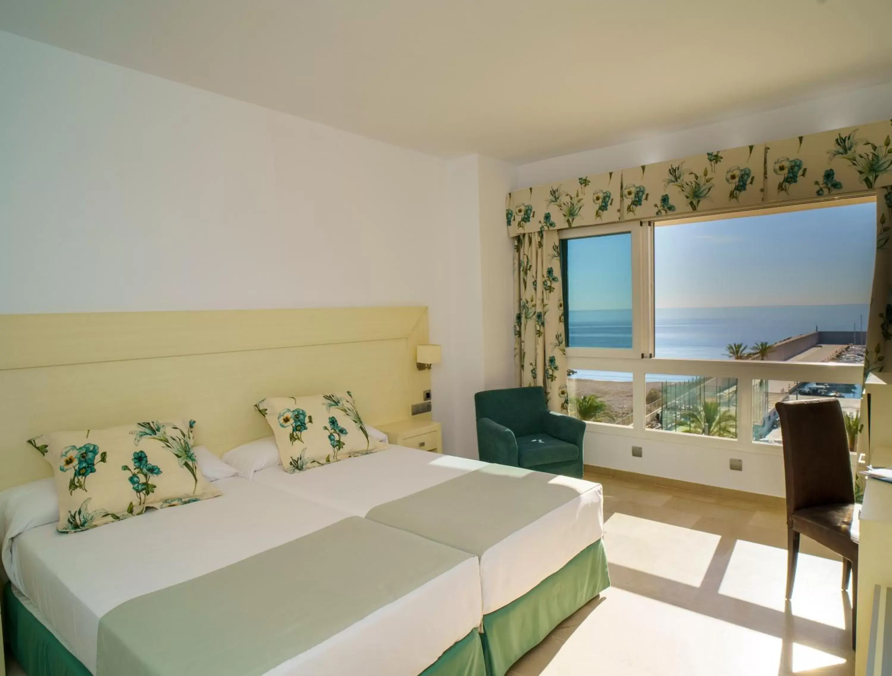 Twin Room with View in Hotel Puerto Juan Montiel Spa & Base Nautica Twin Room with View in Hotel Puerto Juan Montiel Spa & Base Nautica
