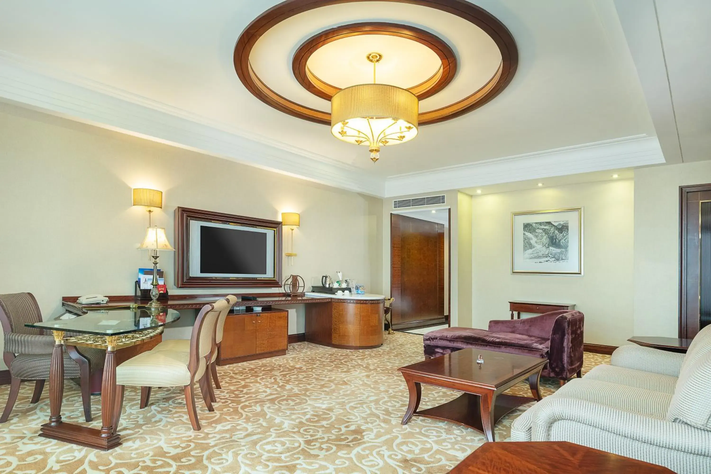 Executive King Room in Regal Palace Hotel Executive King Room in Regal Palace Hotel