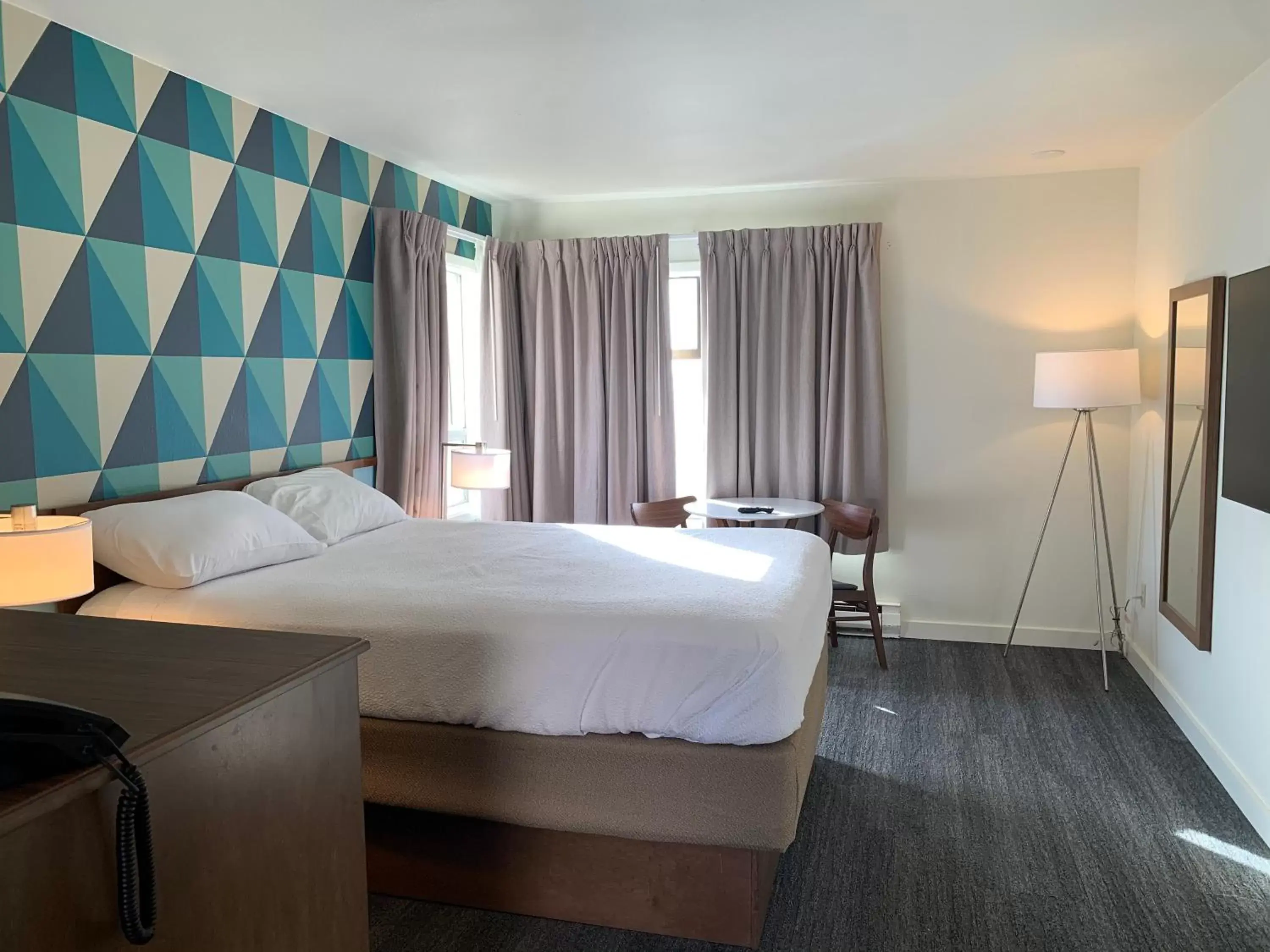 Ocean Front Guestroom – Queen Corner Room in The Ocean Front at Seaside Ocean Front Guestroom – Queen Corner Room in The Ocean Front at Seaside