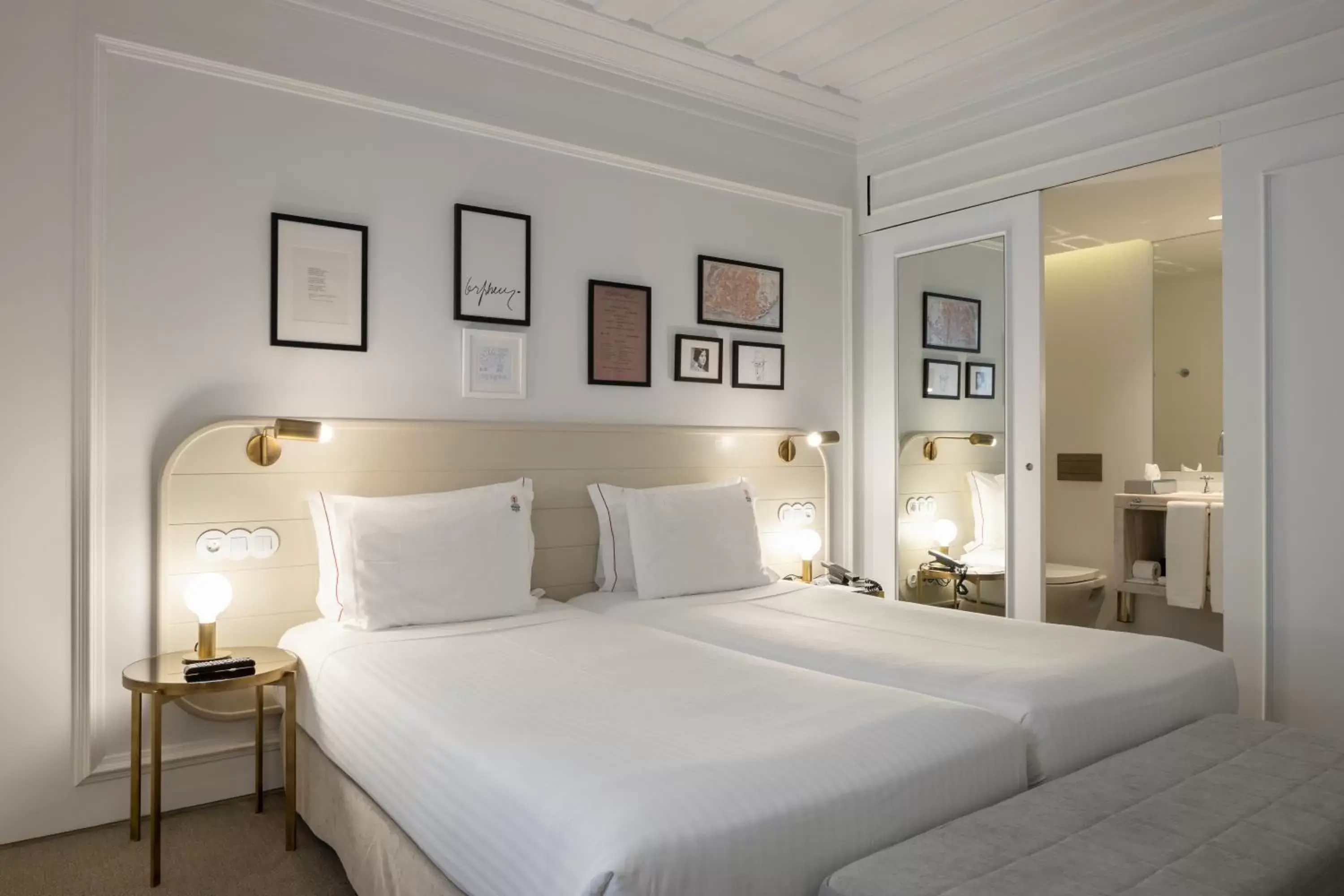 Standard Twin Room in Lisboa Pessoa Hotel Standard Twin Room in Lisboa Pessoa Hotel