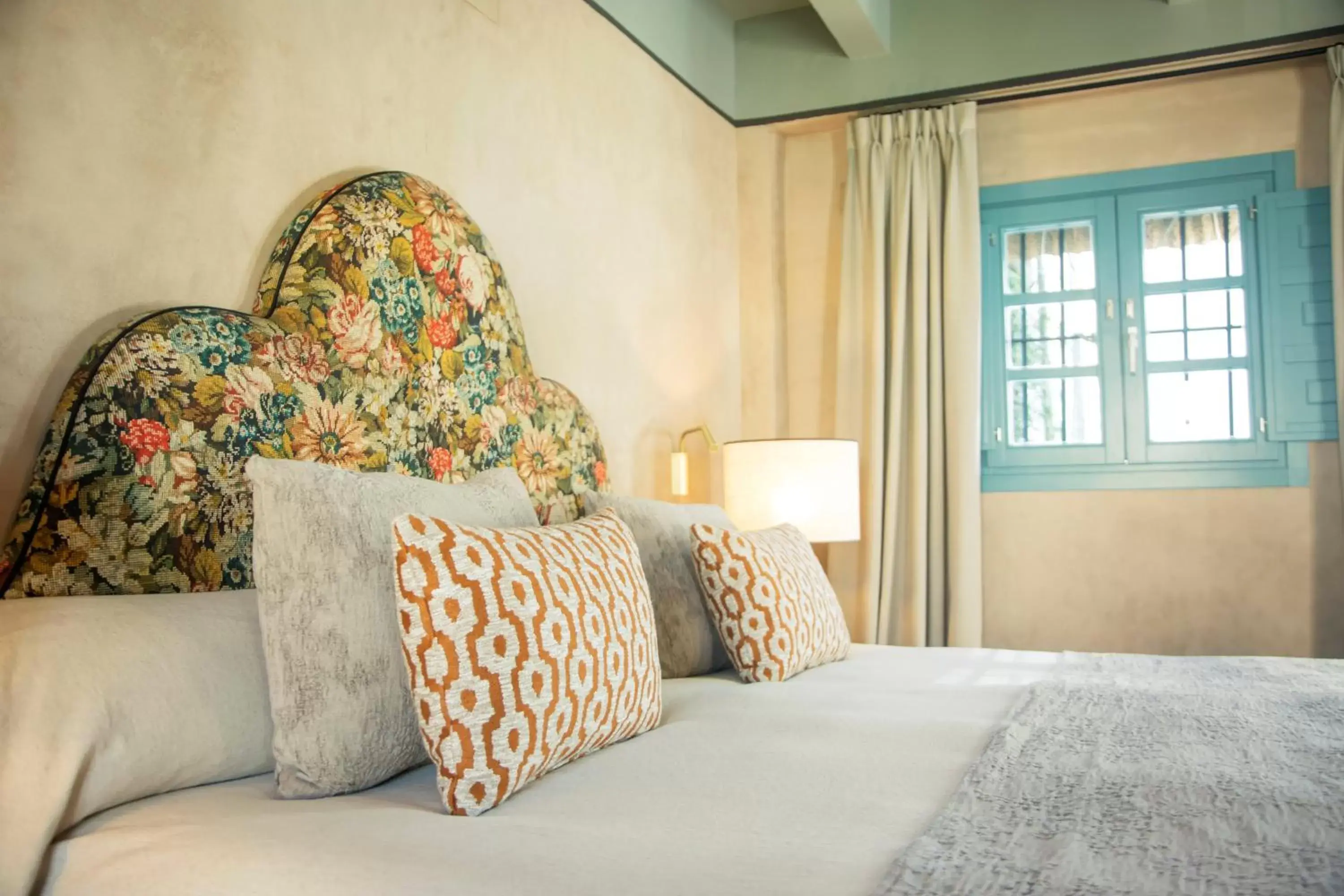 Deluxe Double or Twin Room in Hospes Las Casas del Rey de Baeza, a Member of Design Hotels Deluxe Double or Twin Room in Hospes Las Casas del Rey de Baeza, a Member of Design Hotels