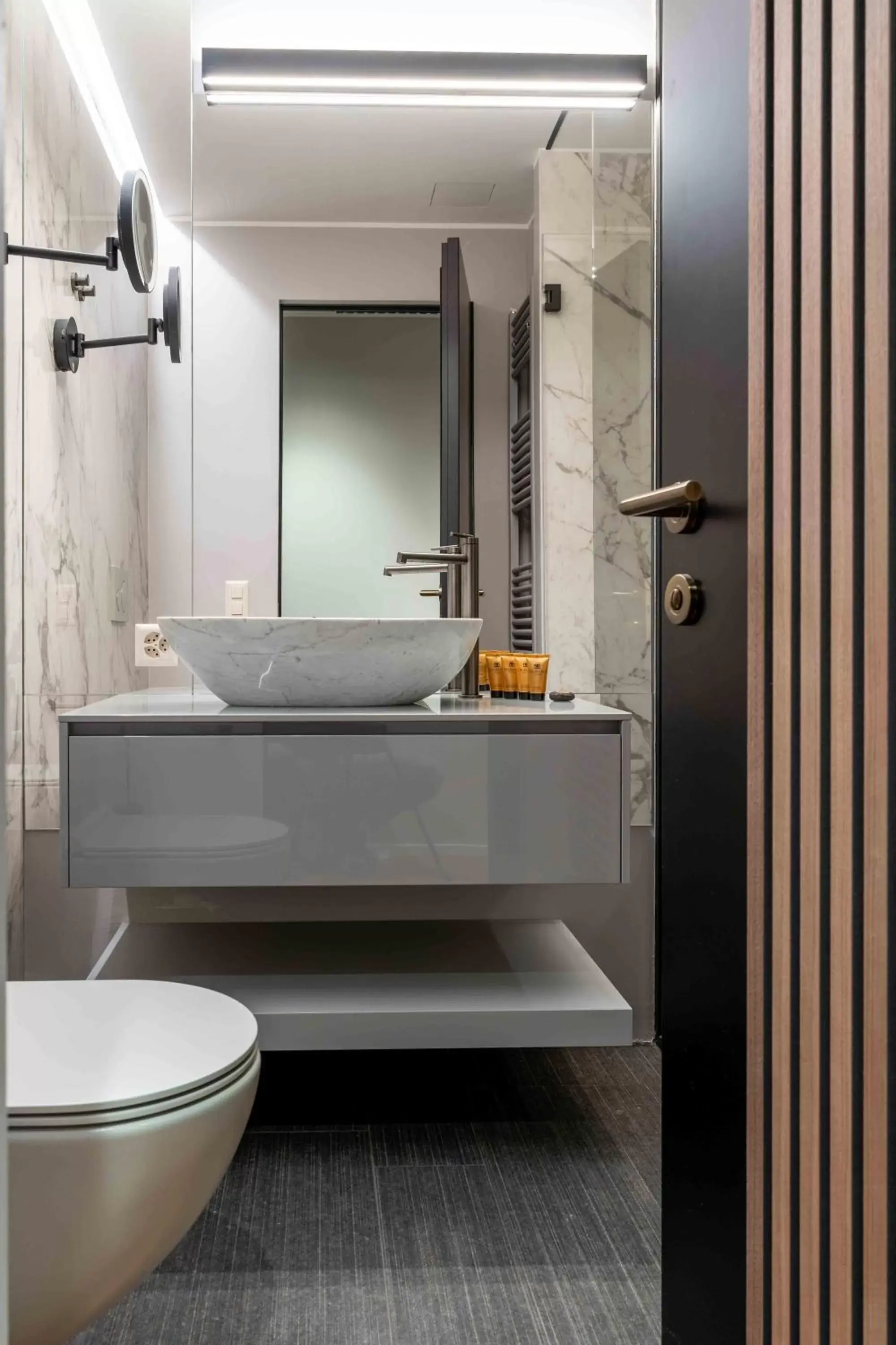 Queen Room with Balcony in Smart Hotel Binario - Self Check-In Queen Room with Balcony in Smart Hotel Binario - Self Check-In