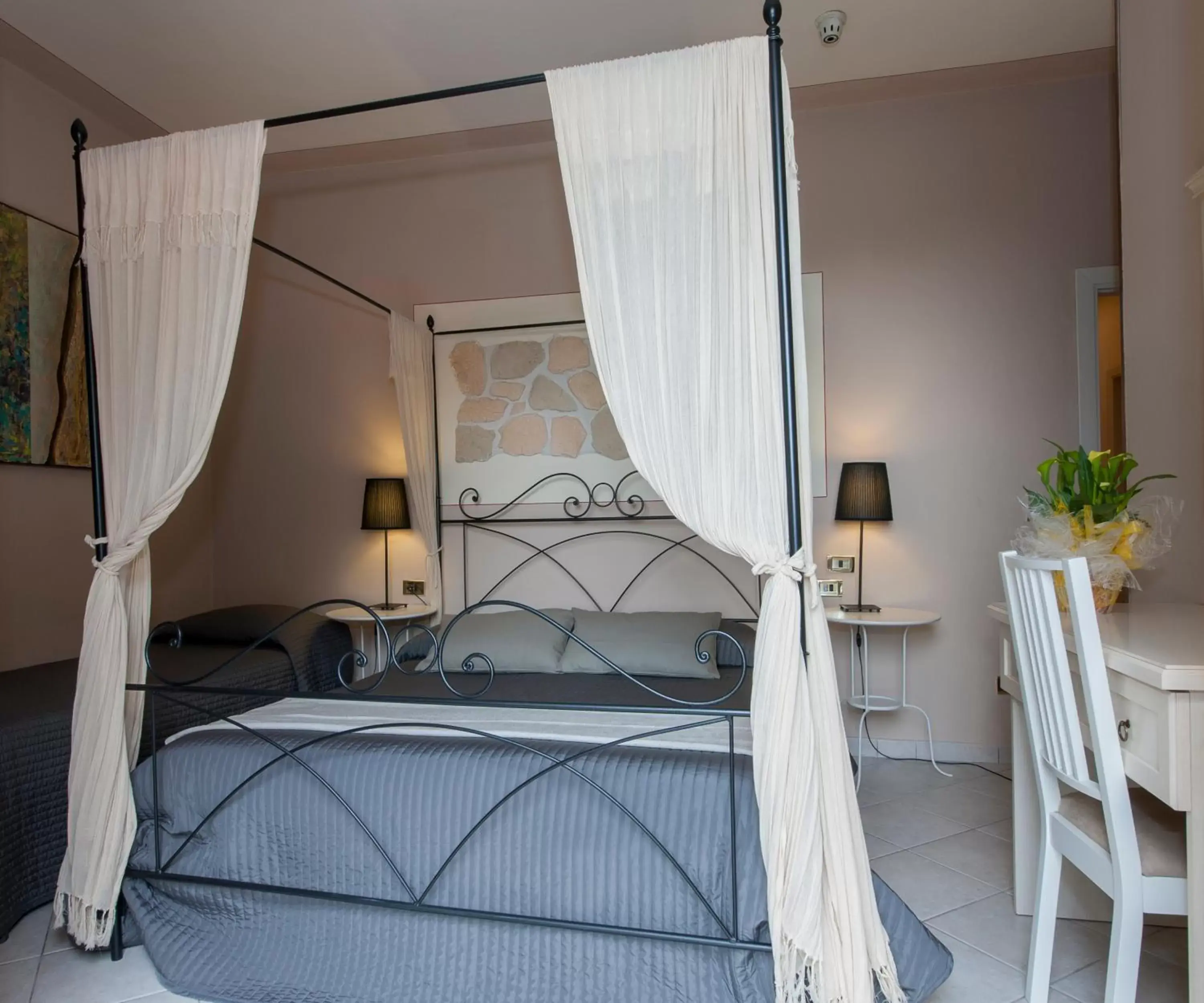 Triple Room with Balcony - single occupancy in Hotel Monti Triple Room with Balcony - single occupancy in Hotel Monti