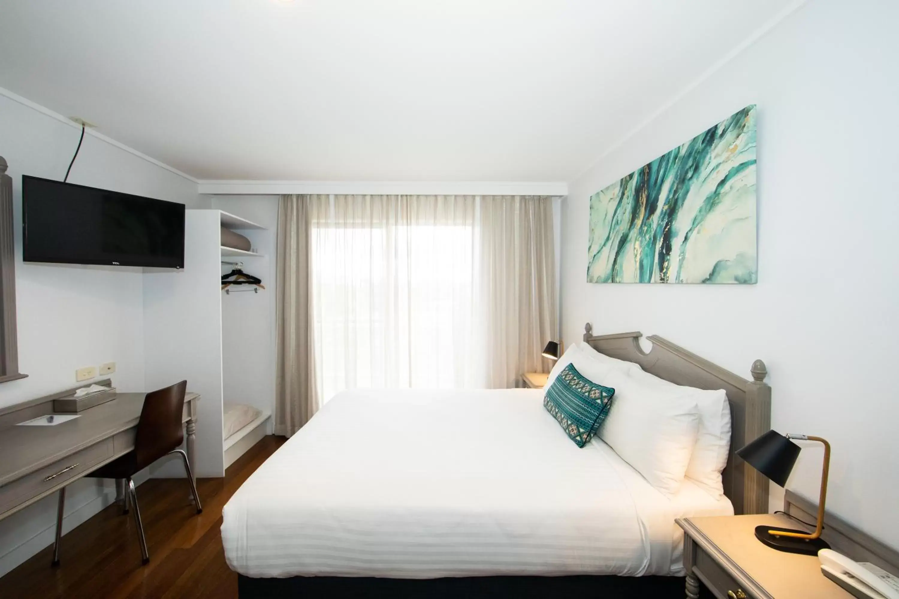 Two-Bedroom Family Room in New England Motor Lodge Two-Bedroom Family Room in New England Motor Lodge