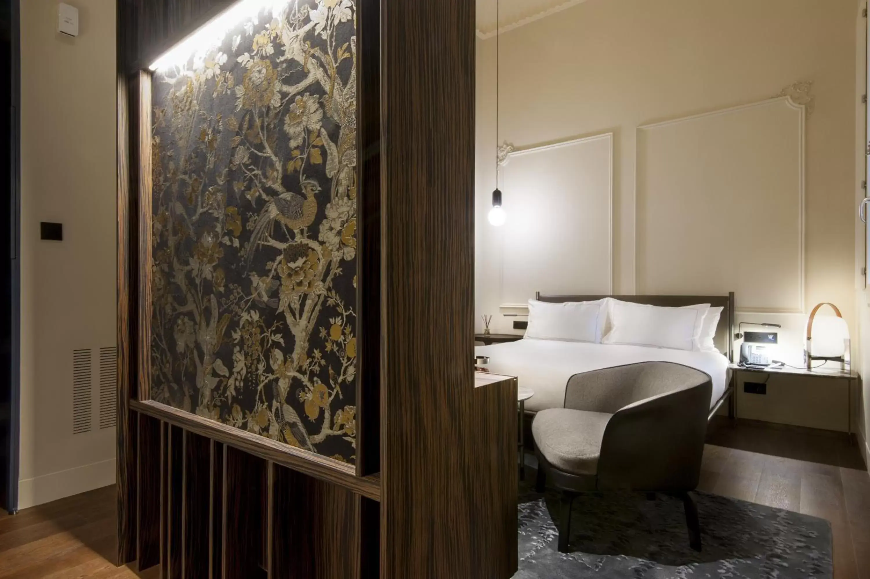 Deluxe Double Room in Hotel Mercer Sevilla 5 GL Deluxe Double Room in Hotel Mercer Sevilla 5 GL