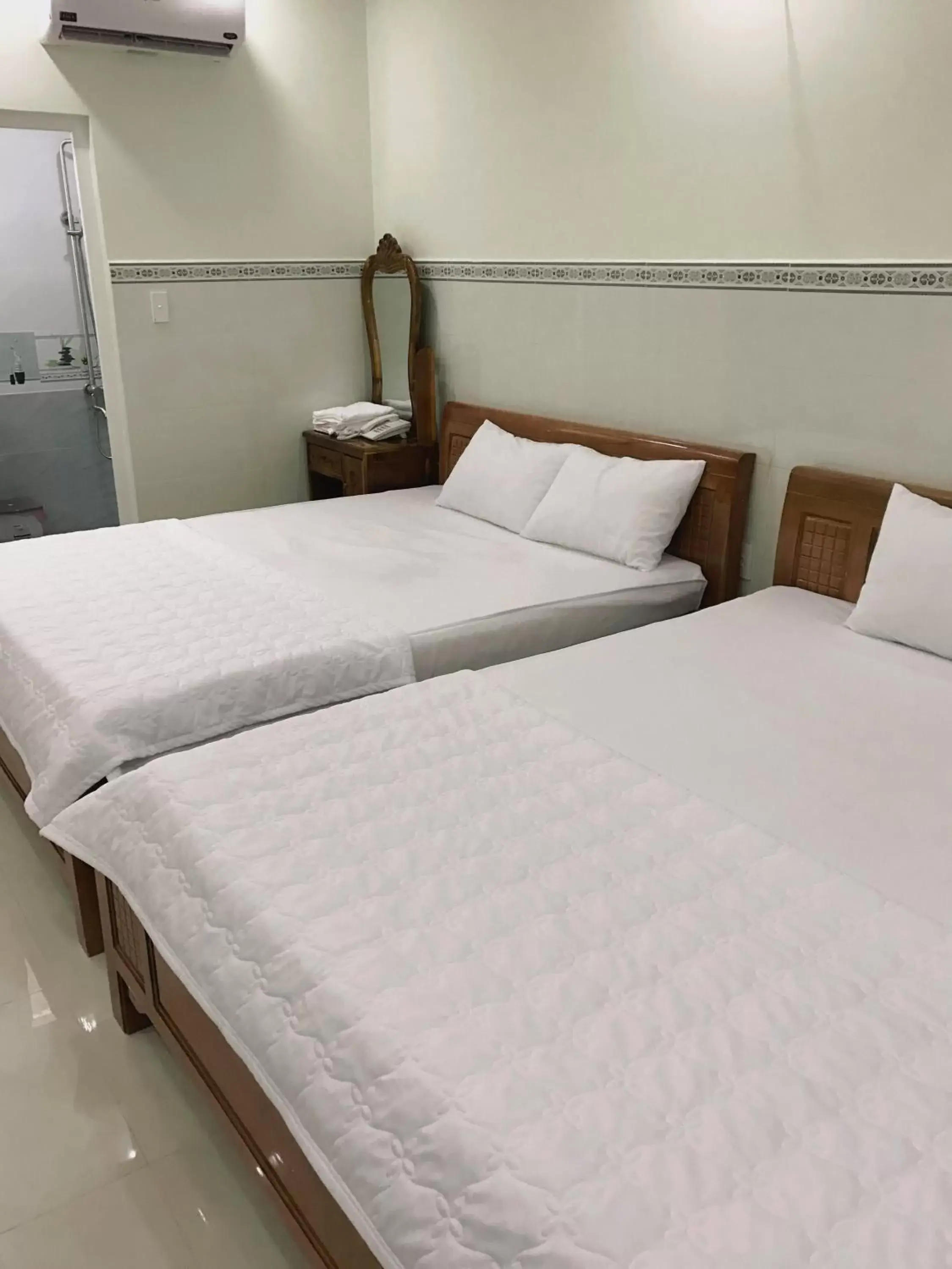 Standard Quadruple Room in Hoang Phat Hotel Standard Quadruple Room in Hoang Phat Hotel