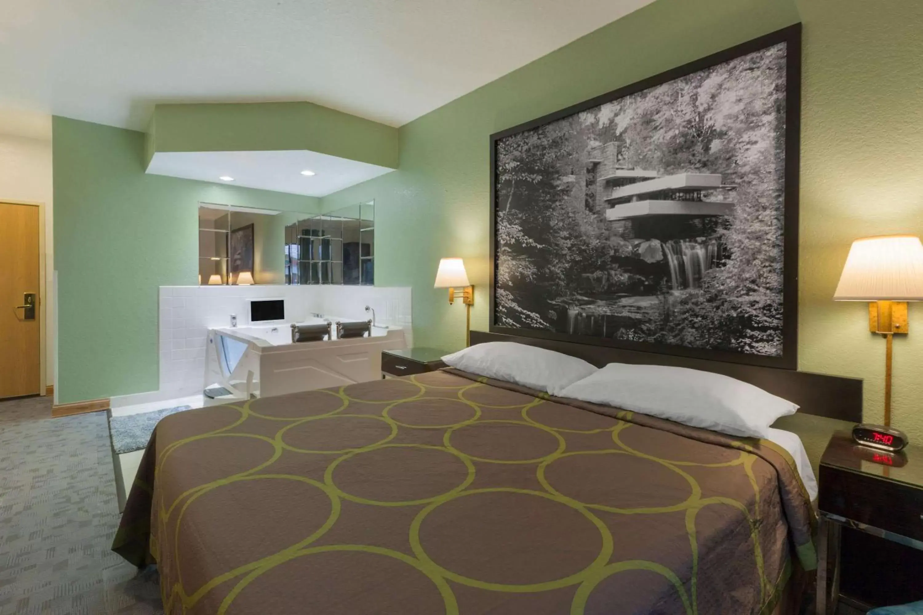 King Suite with Jetted Tub - Non-Smoking in Super 8 by Wyndham Uniontown PA King Suite with Jetted Tub - Non-Smoking in Super 8 by Wyndham Uniontown PA