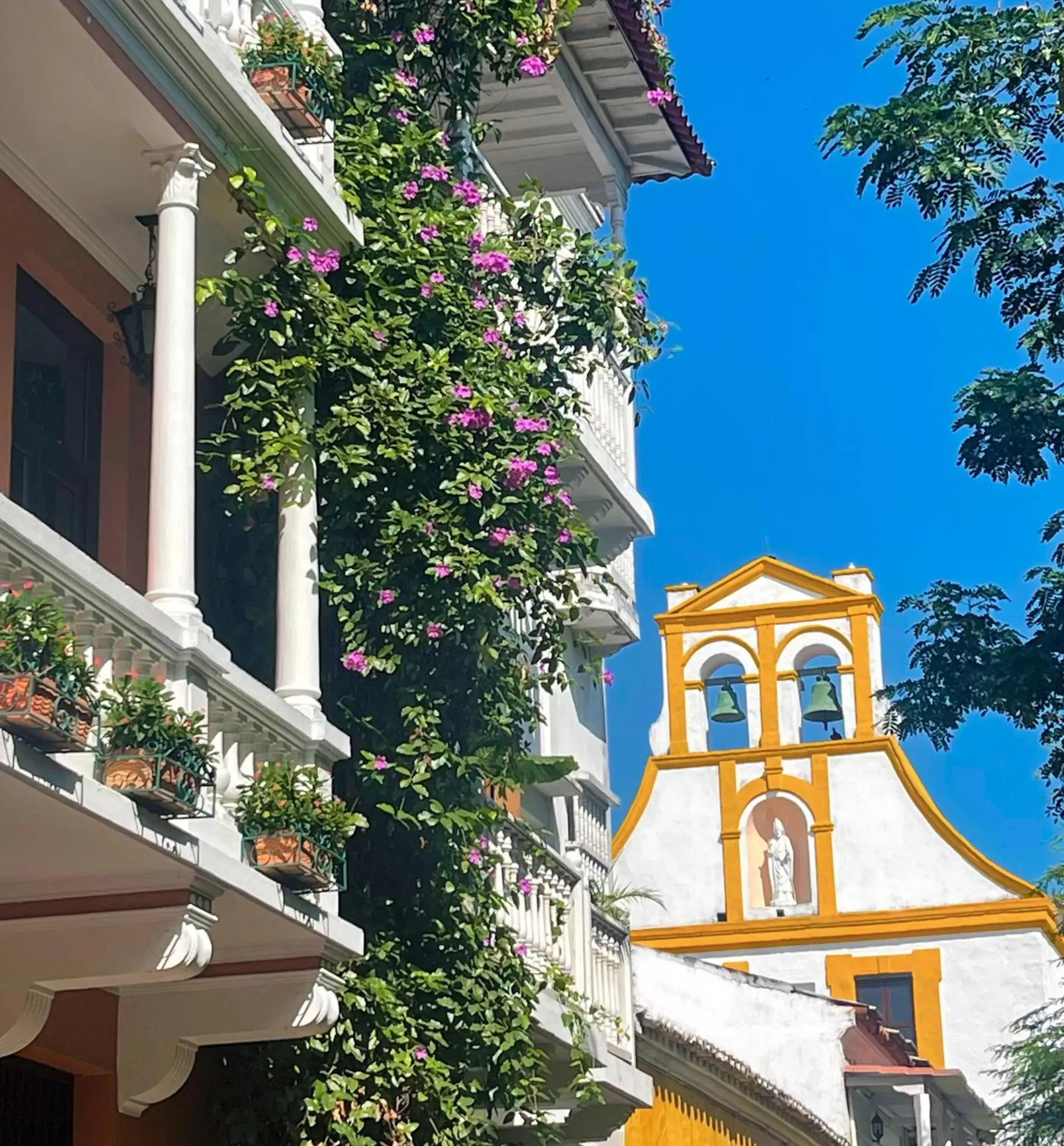 Triple Room with Balcony in Hotel Casa La Fe Triple Room with Balcony in Hotel Casa La Fe