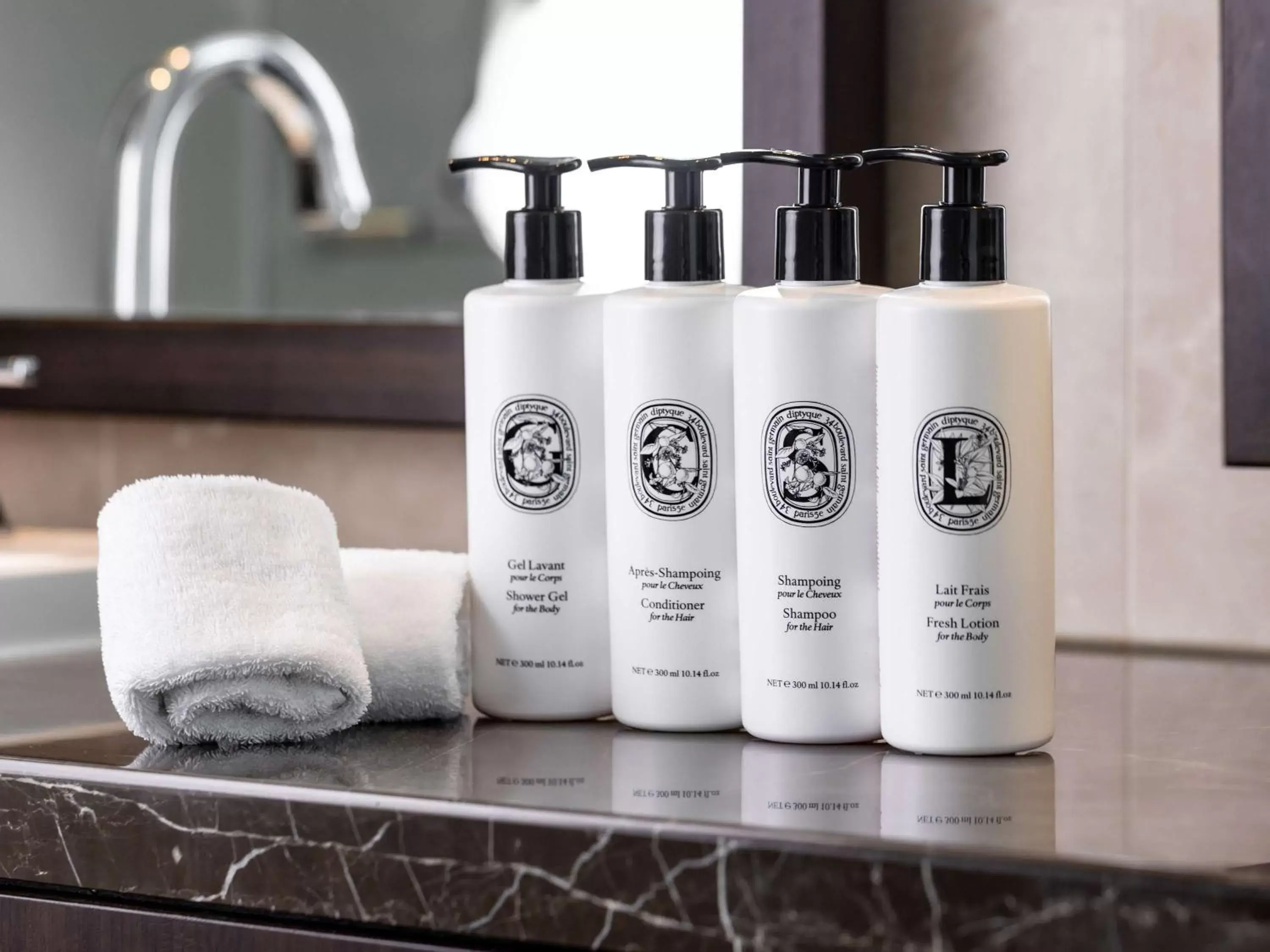 Junior Suite with One King Bed and Club Millesime Access - Harbor View in Sofitel Sydney Darling Harbour Junior Suite with One King Bed and Club Millesime Access - Harbor View in Sofitel Sydney Darling Harbour