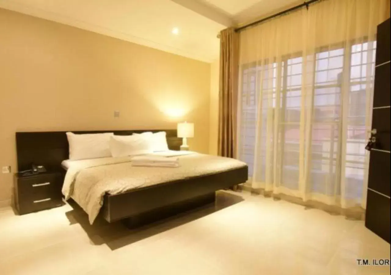 Executive Suite in Villa Thirty Three Executive Suite in Villa Thirty Three