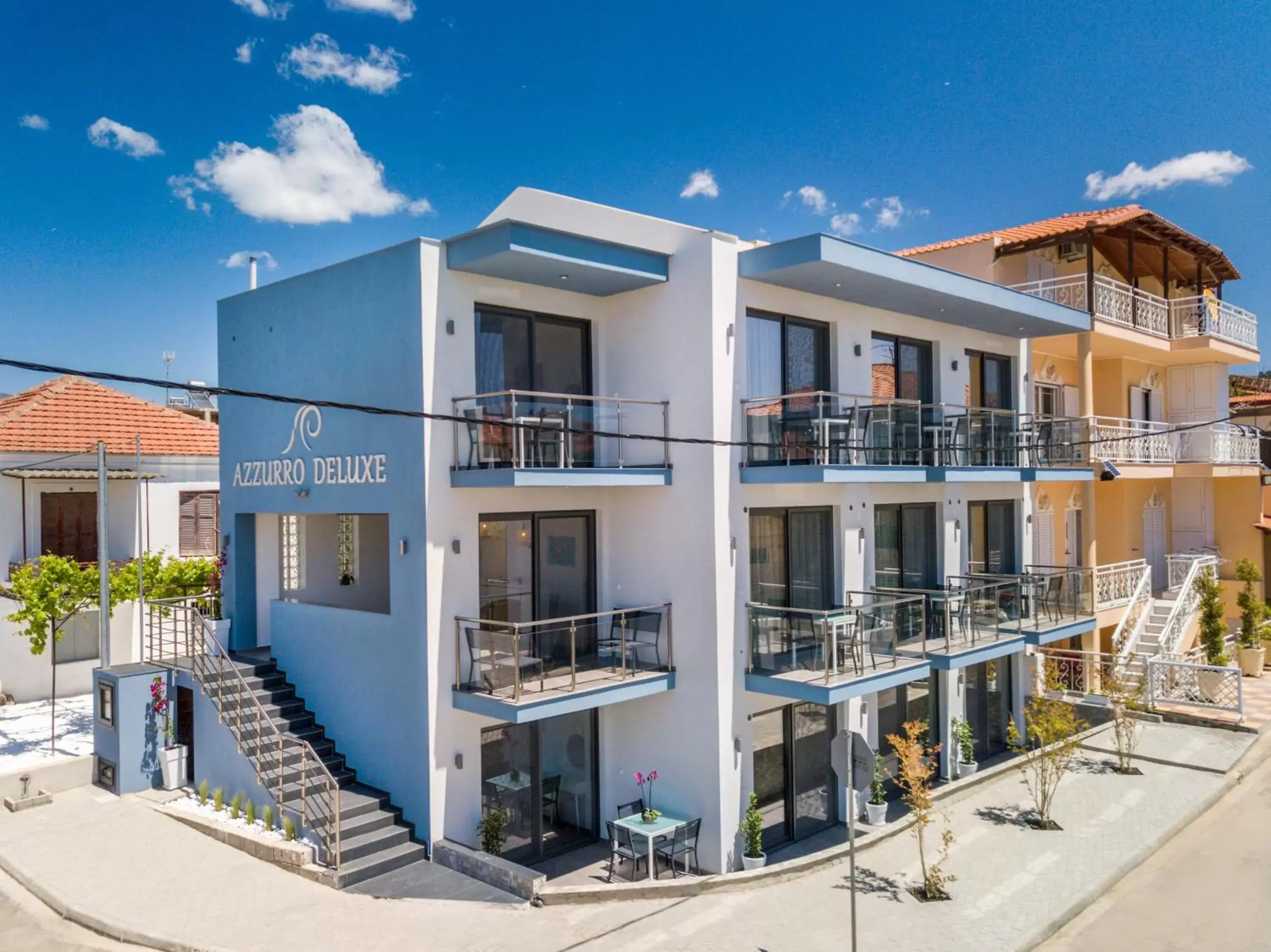 New Azzurro Deluxe New Azzurro Deluxe