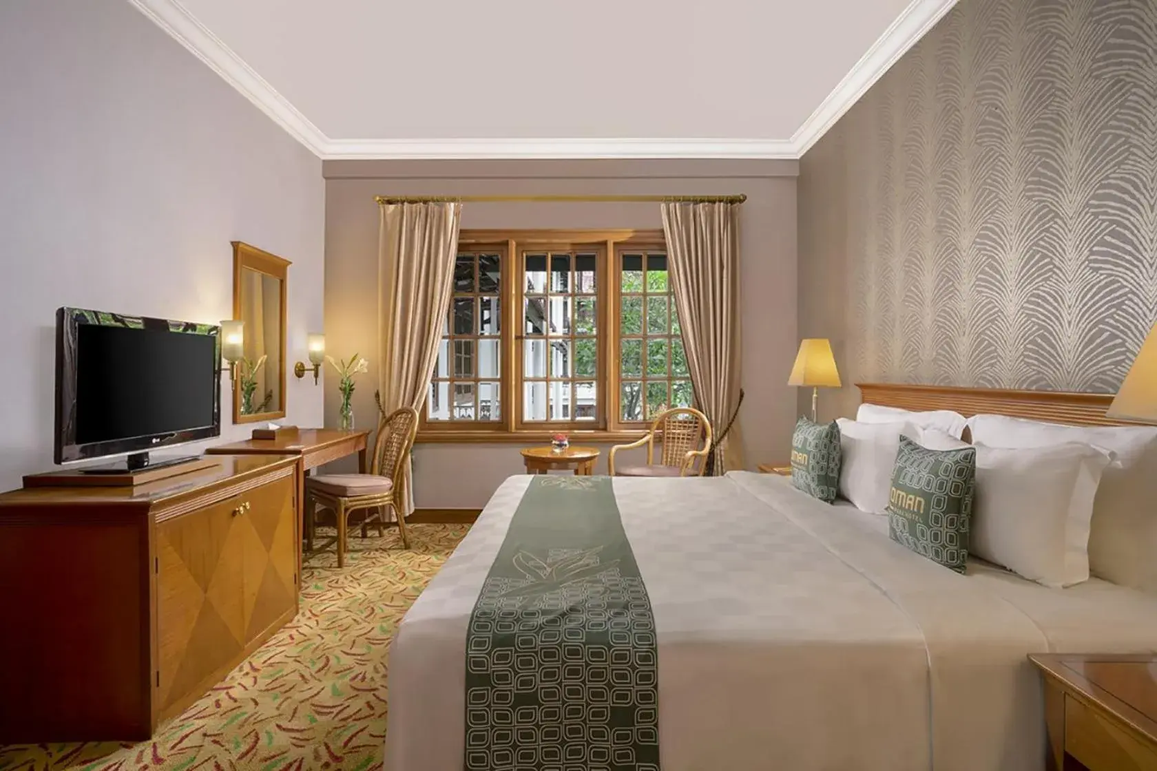 Deluxe Double Room with Pool View in Prime Plaza Hotel Jogjakarta Deluxe Double Room with Pool View in Prime Plaza Hotel Jogjakarta