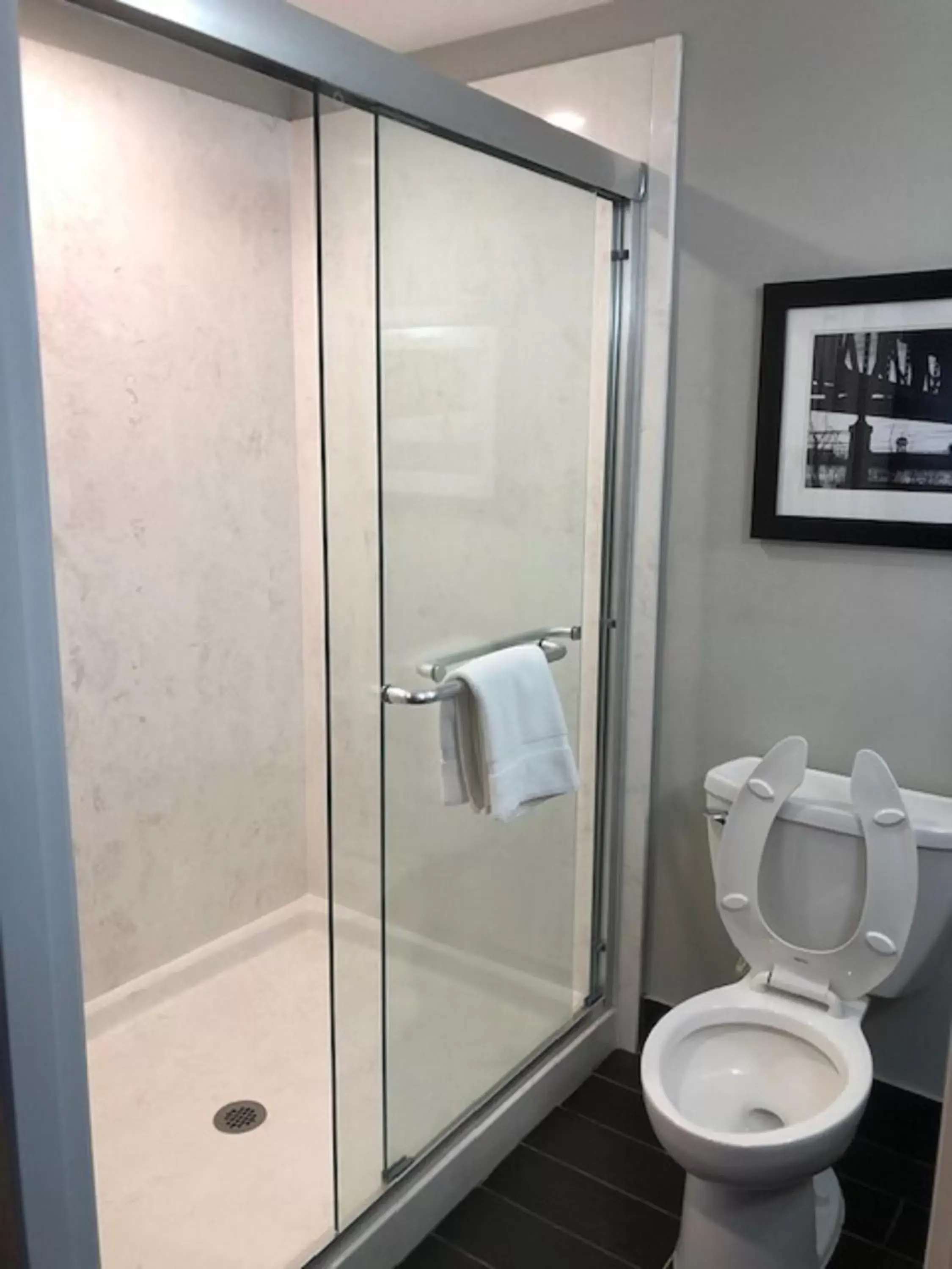 Standard King Room - Non-Smoking in Holiday Inn Lafayette North, an IHG Hotel Standard King Room - Non-Smoking in Holiday Inn Lafayette North, an IHG Hotel