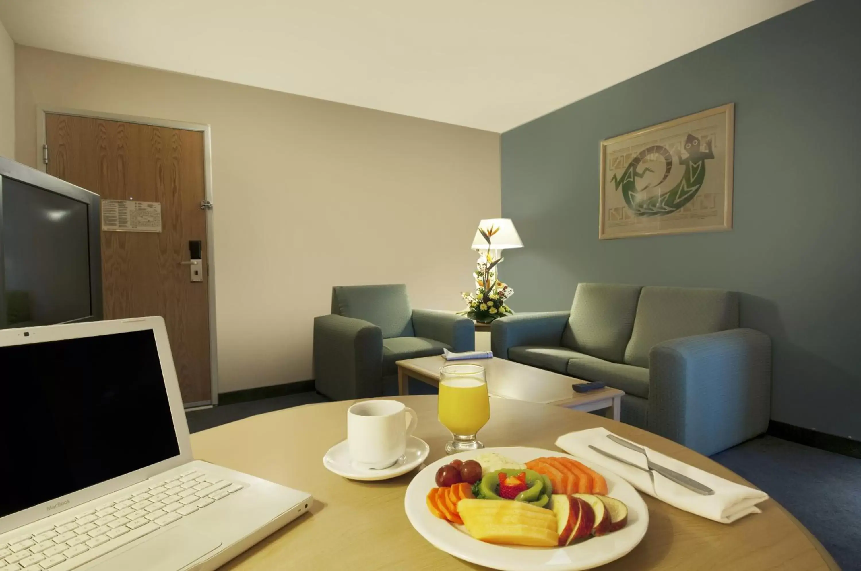 Junior Suite 2 Doubles - single occupancy in Fiesta Inn Express Hermosillo Junior Suite 2 Doubles - single occupancy in Fiesta Inn Express Hermosillo