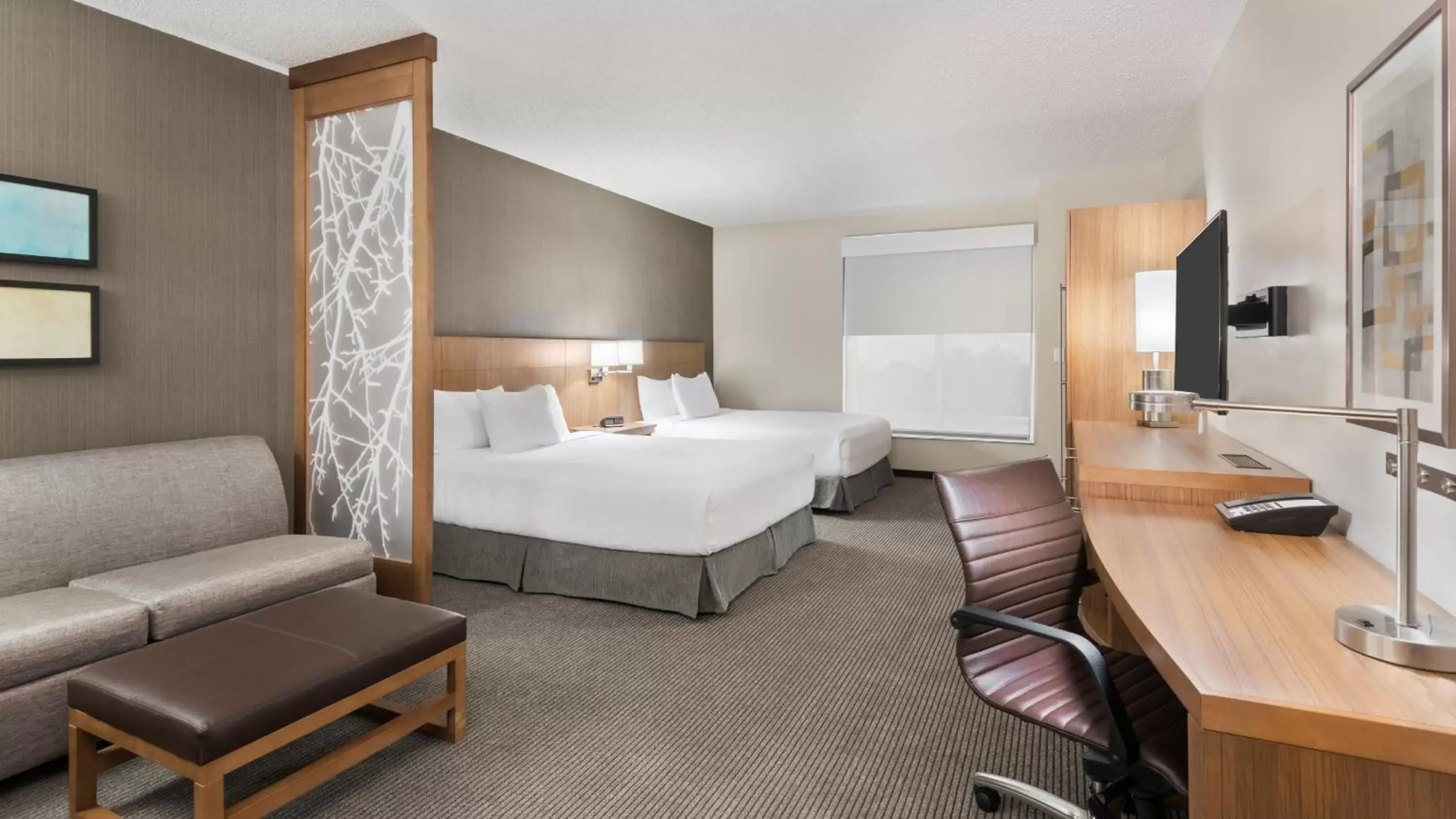 Queen Room with Two Queen Beds and Accessible Tub - Disability Access in Hyatt Place Austin/Round Rock Queen Room with Two Queen Beds and Accessible Tub - Disability Access in Hyatt Place Austin/Round Rock
