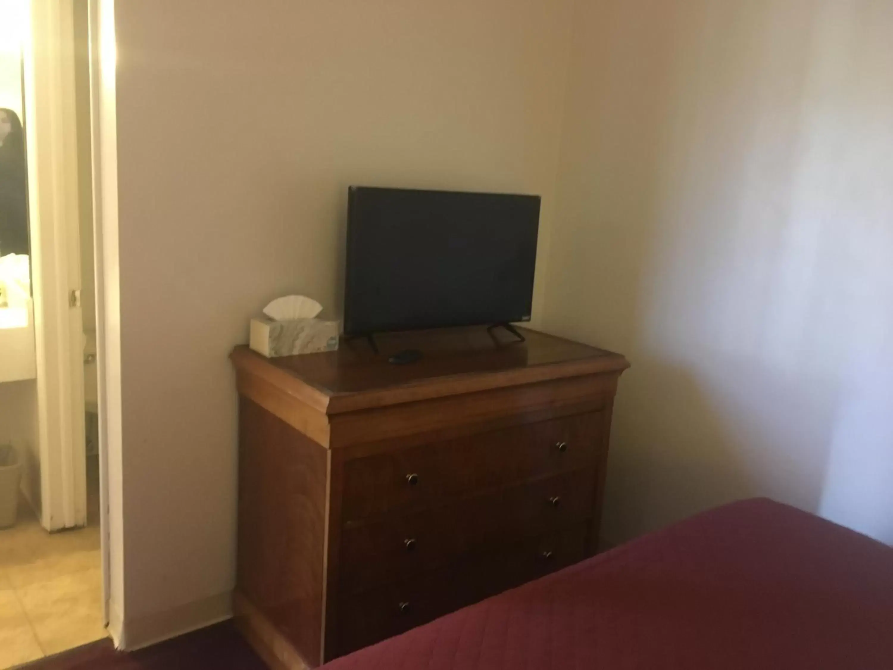 Single Room - Motel in Villager Motel & Glen Manor Estate Single Room - Motel in Villager Motel & Glen Manor Estate