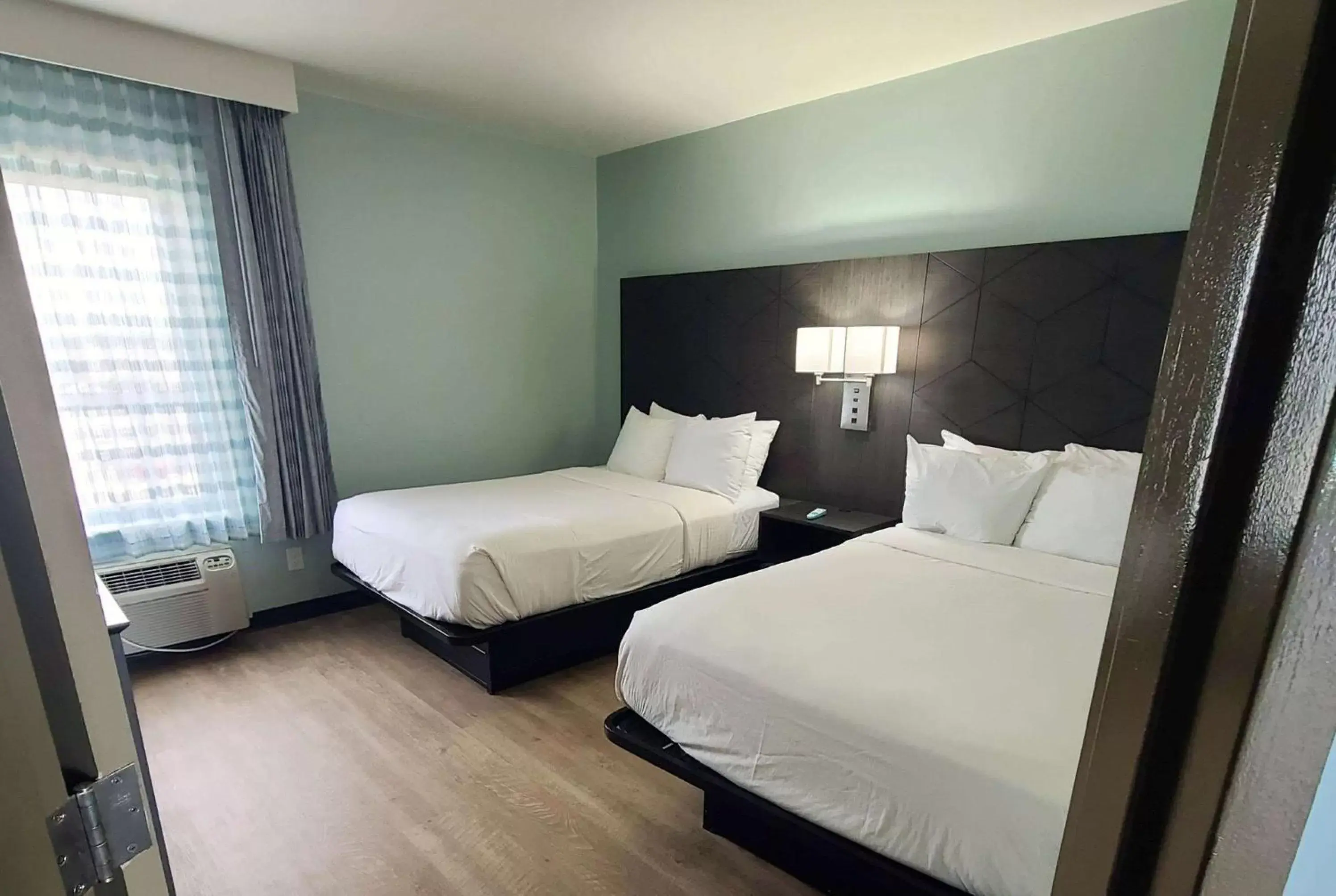 One-Bedroom Suite with Two Double Beds and Partial Ocean View - Second Floor/Non-Smoking in Wingate by Wyndham Kill Devil Hills NC One-Bedroom Suite with Two Double Beds and Partial Ocean View - Second Floor/Non-Smoking in Wingate by Wyndham Kill Devil Hills NC