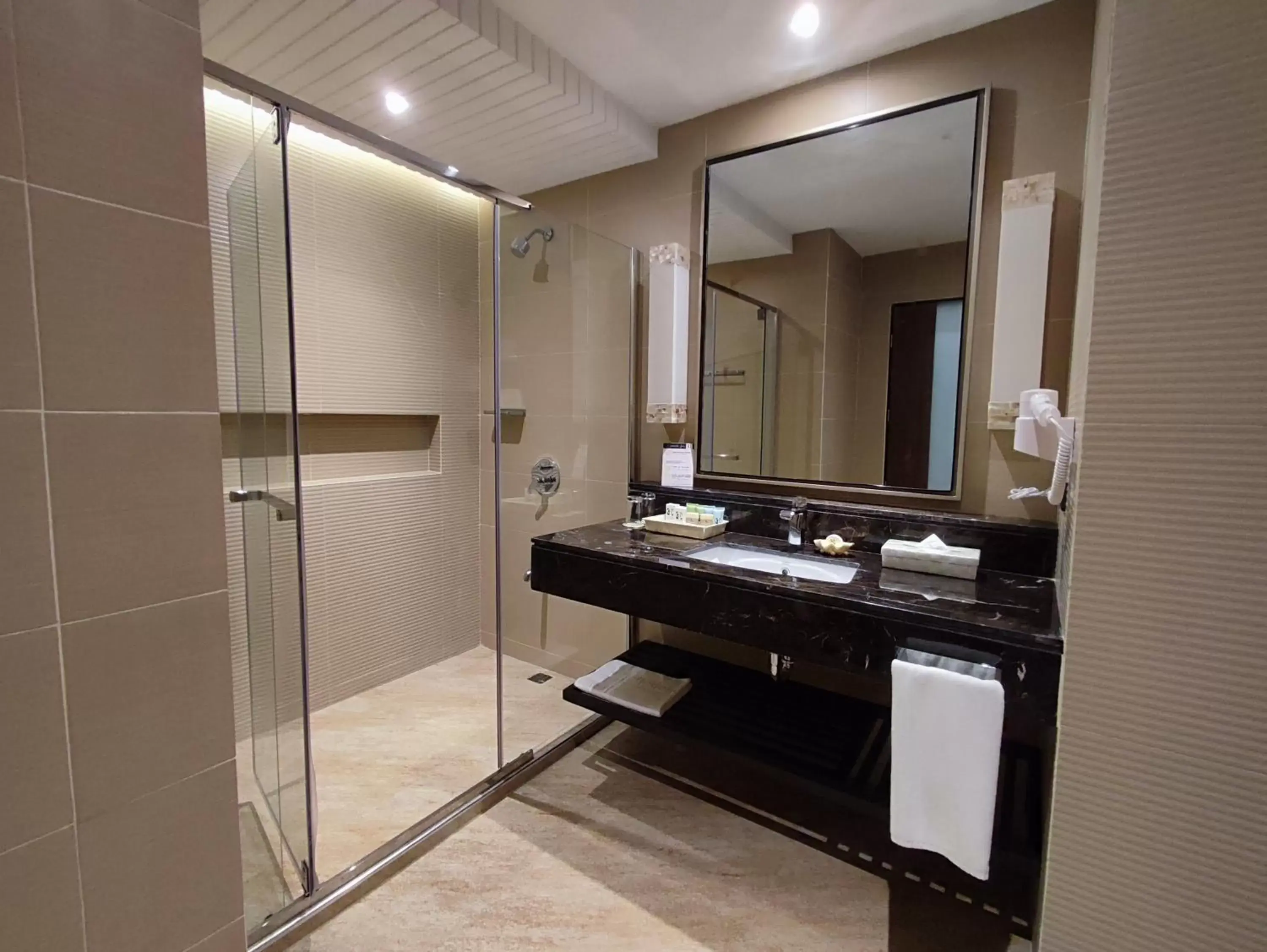 Family Room in Zuri Resort Family Room in Zuri Resort