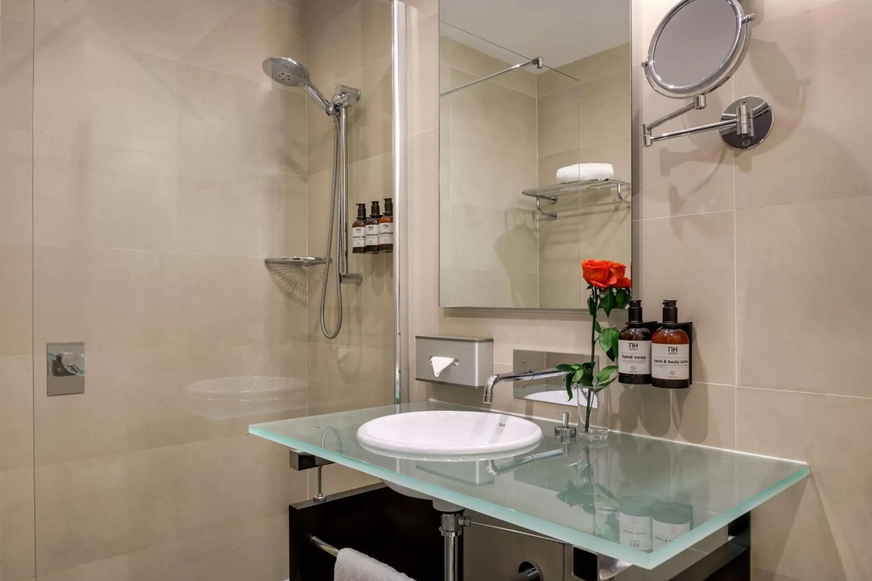 Standard Double or Twin Room in NH Campo de Gibraltar Standard Double or Twin Room in NH Campo de Gibraltar