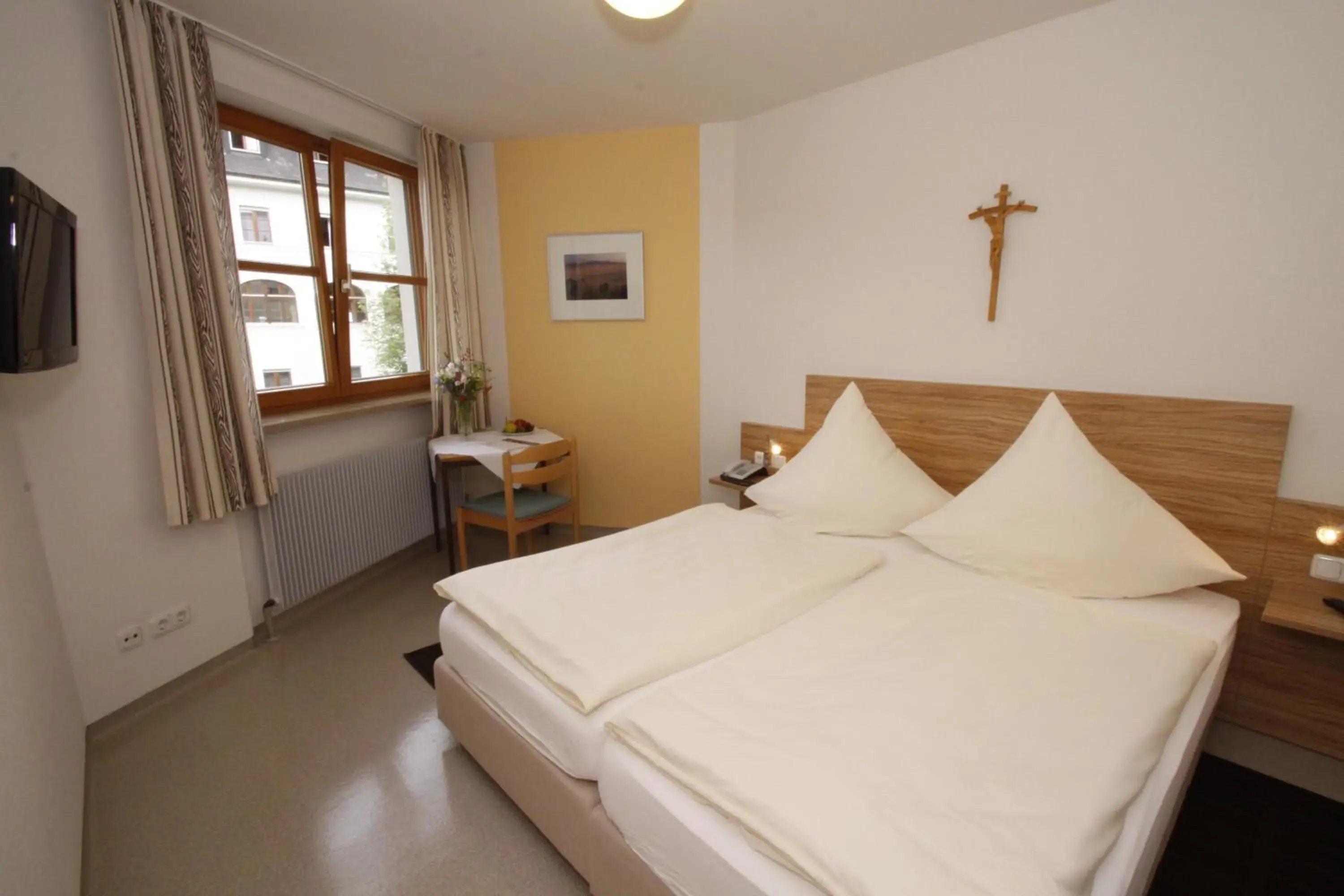 Comfort Double Room - single occupancy in Kloster St. Josef Comfort Double Room - single occupancy in Kloster St. Josef