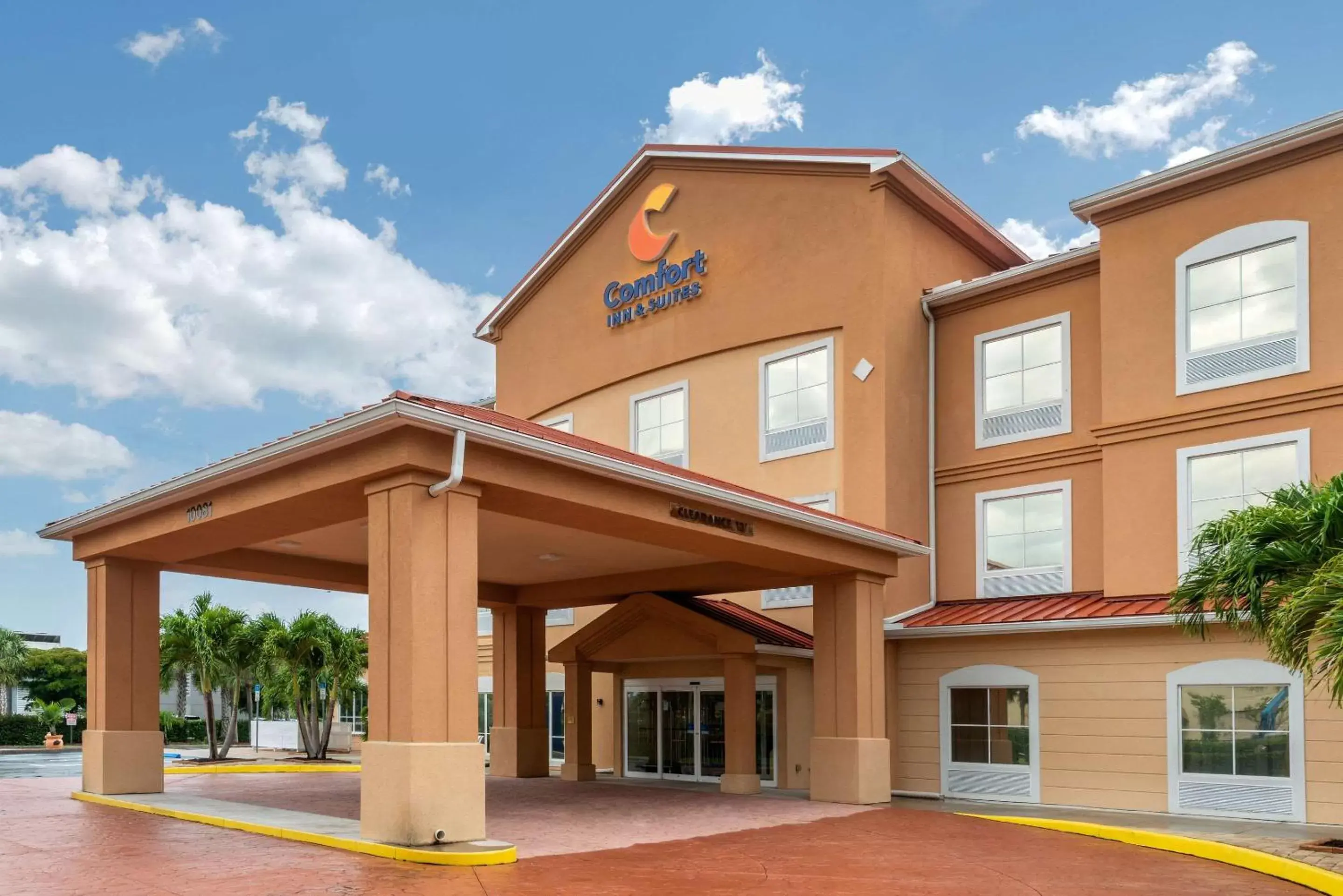 Comfort Inn & Suites Fort Myers Airport Comfort Inn & Suites Fort Myers Airport