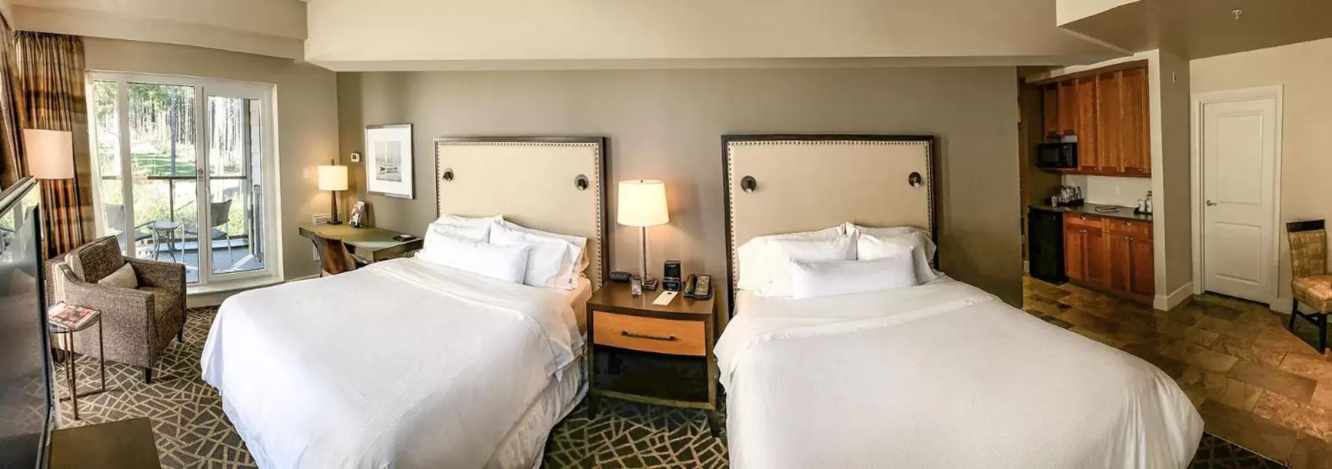 Accessible room with 2 queen beds in Fairways Hotel on the Mountain Accessible room with 2 queen beds in Fairways Hotel on the Mountain