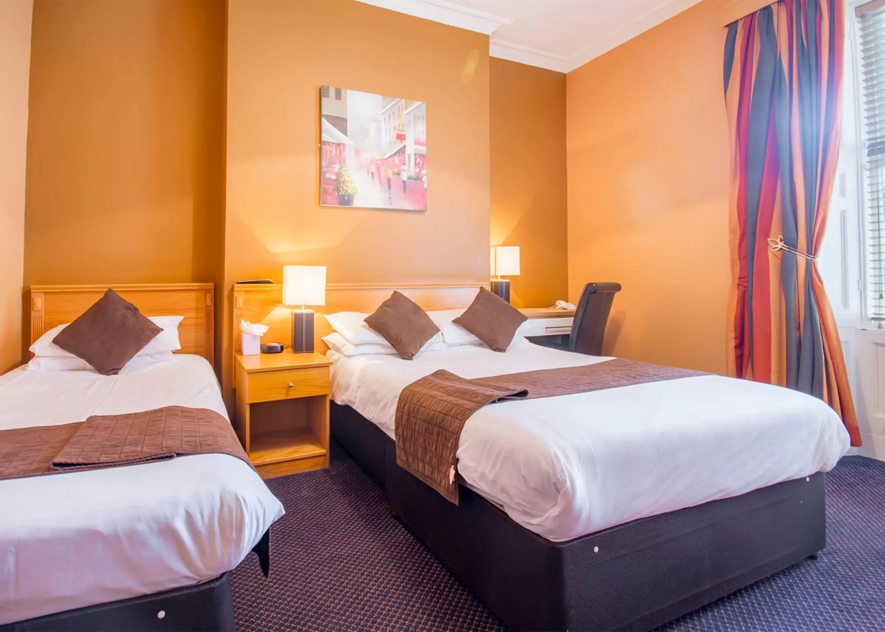 Triple Room with Sea View in Smiths Hotel Triple Room with Sea View in Smiths Hotel