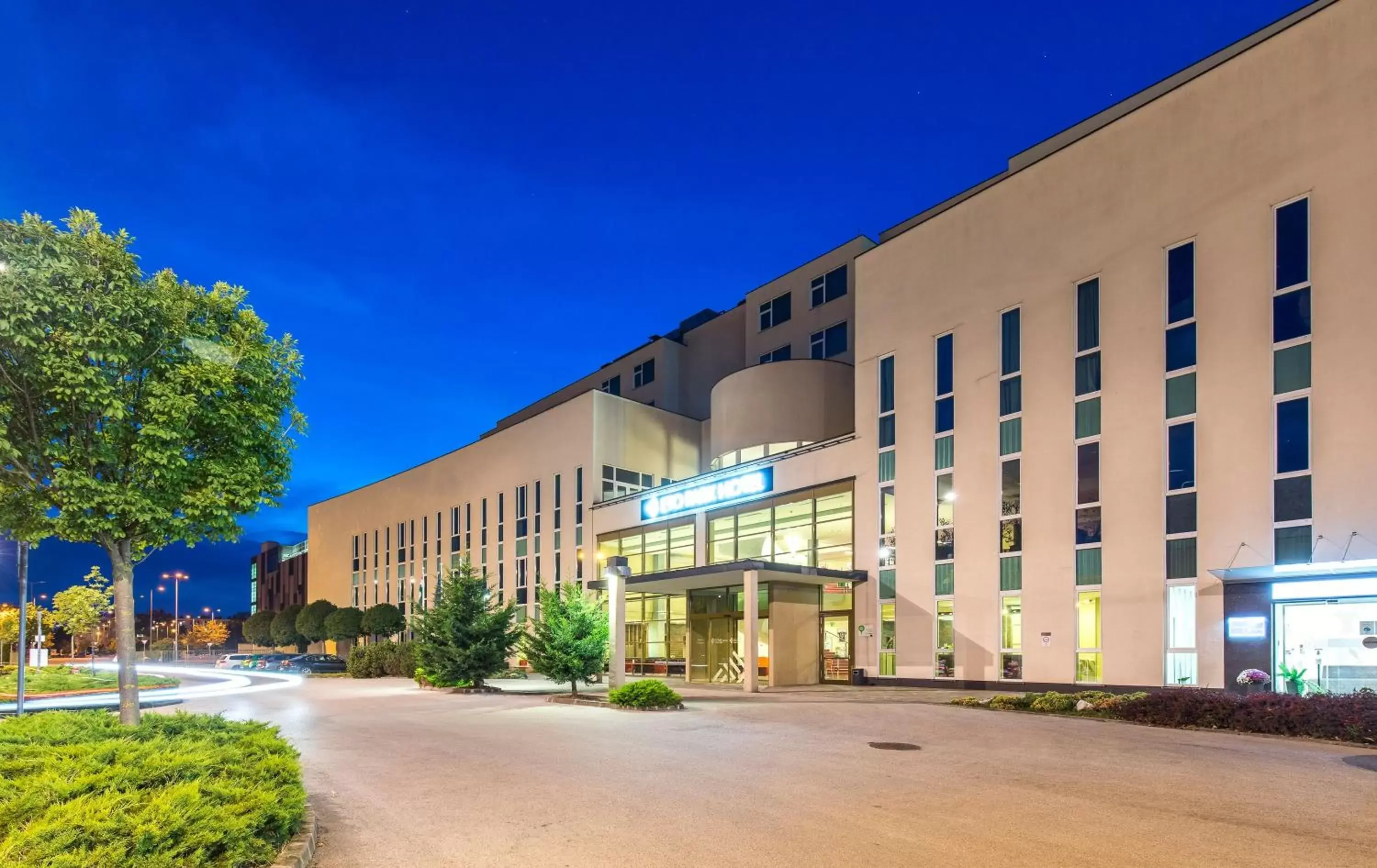 ETO Park Hotel Business & Stadium ETO Park Hotel Business & Stadium