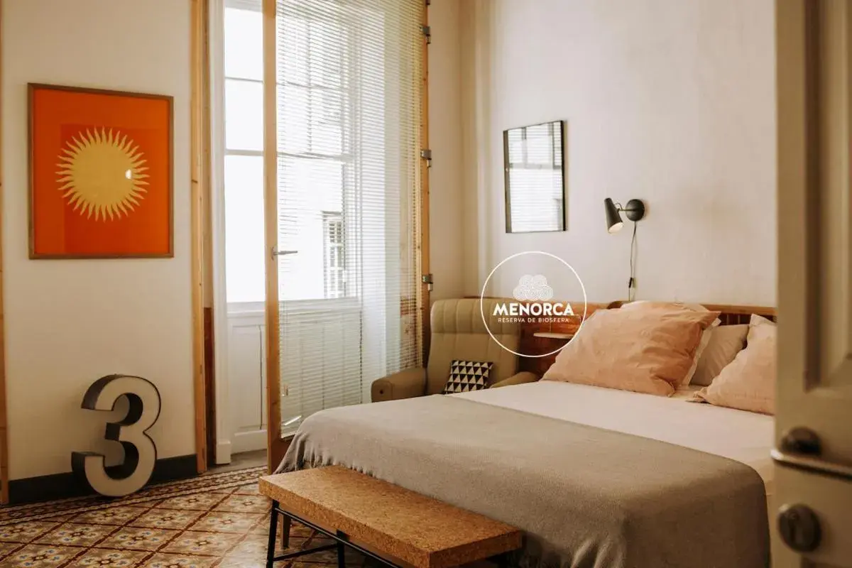 Suite - single occupancy in Hotel Hevresac Singular & Small Suite - single occupancy in Hotel Hevresac Singular & Small