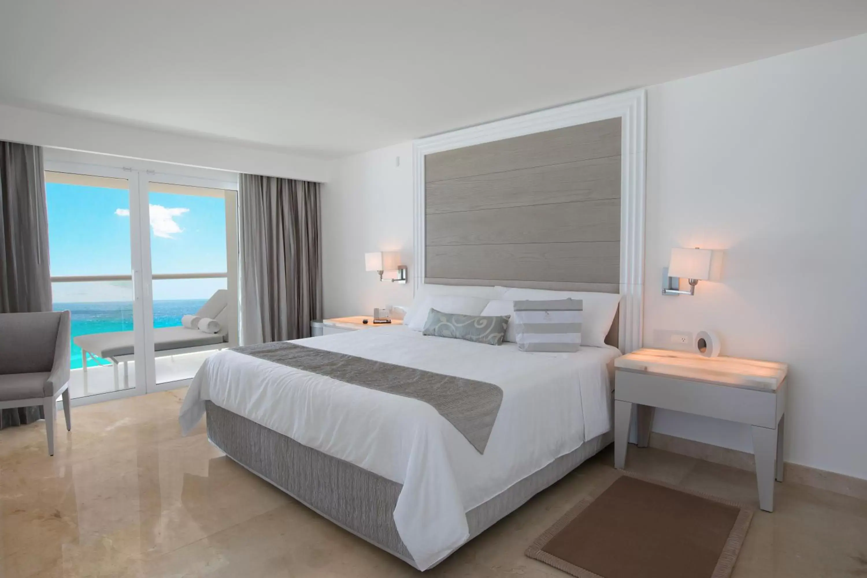 Royale Governor Suite Ocean Front - King Size Bed in Le Blanc Resort Cancun Adults Only - All Inclusive Royale Governor Suite Ocean Front - King Size Bed in Le Blanc Resort Cancun Adults Only - All Inclusive