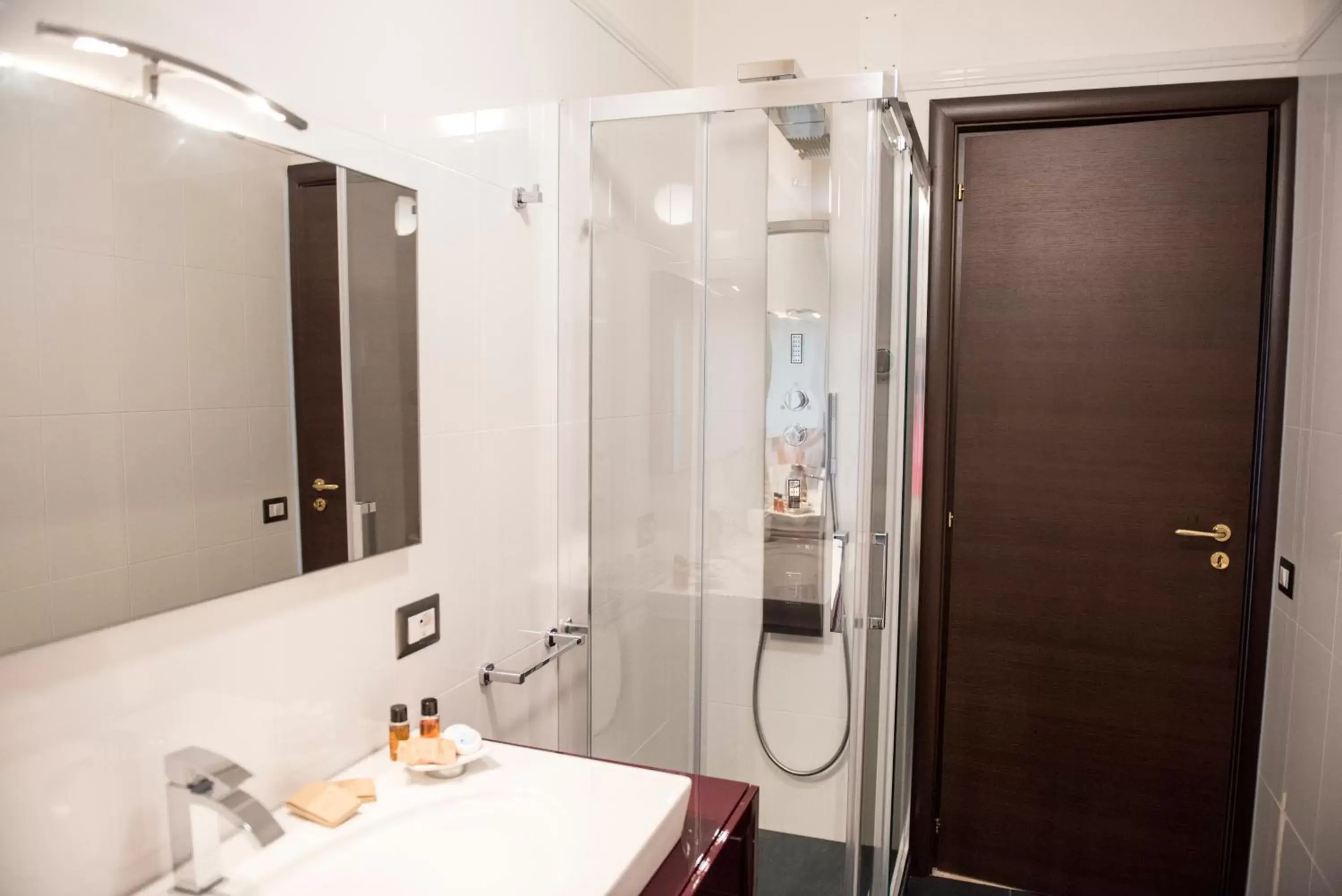 Double Room with Private Bathroom in B&B La Vetta -petite SPA- Double Room with Private Bathroom in B&B La Vetta -petite SPA-