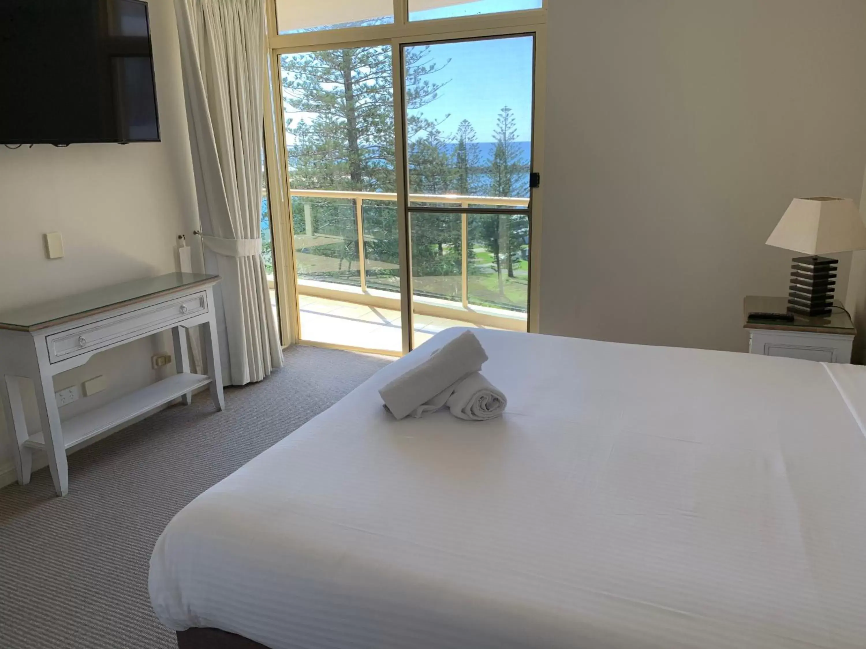 Three-Bedroom Accessible Water View Apartment in Northpoint Apartments Three-Bedroom Accessible Water View Apartment in Northpoint Apartments