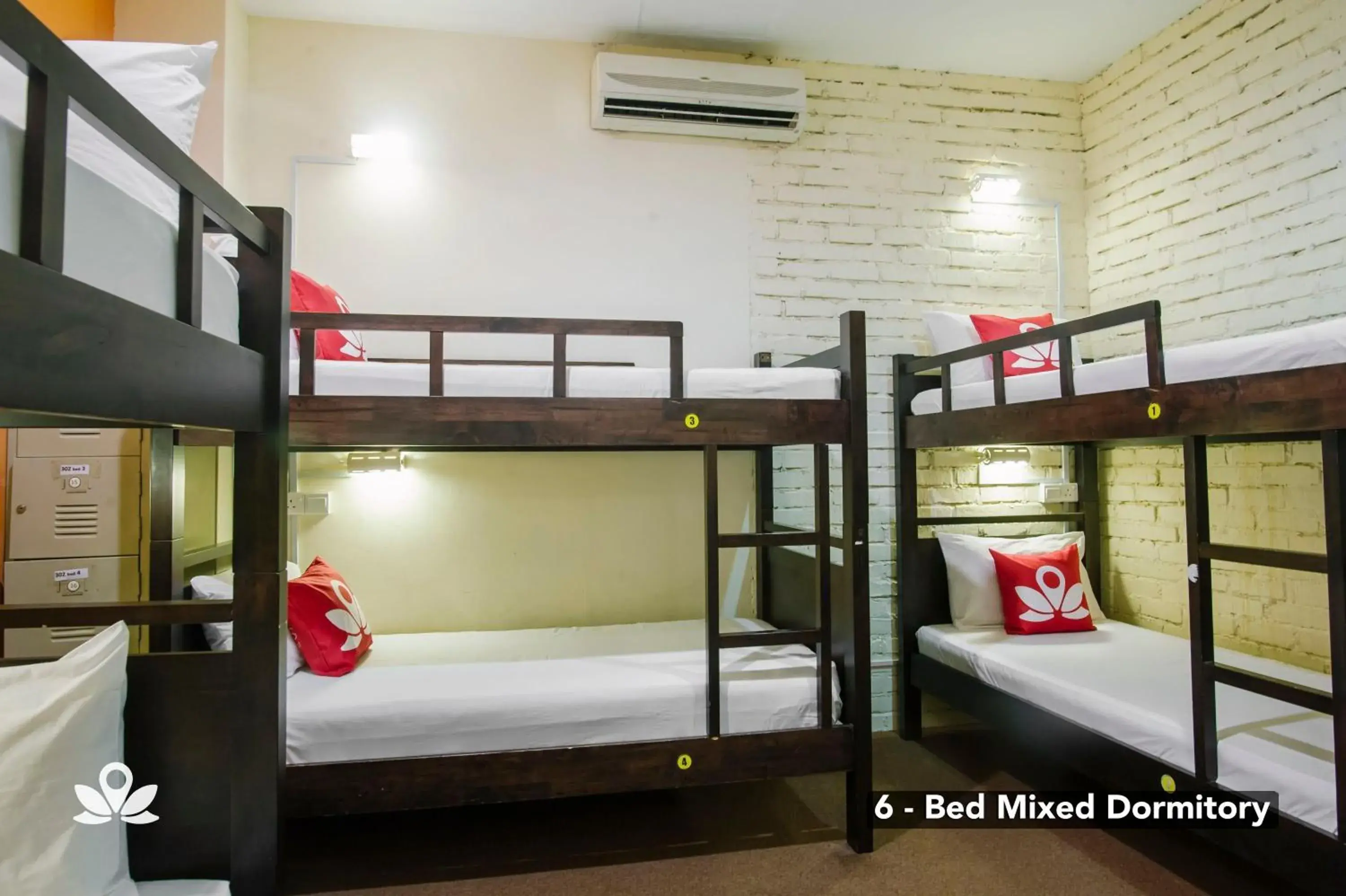 Bed in 6-Bed Female Dormitory Room in The Explorers Guesthouse and Hostel Bed in 6-Bed Female Dormitory Room in The Explorers Guesthouse and Hostel