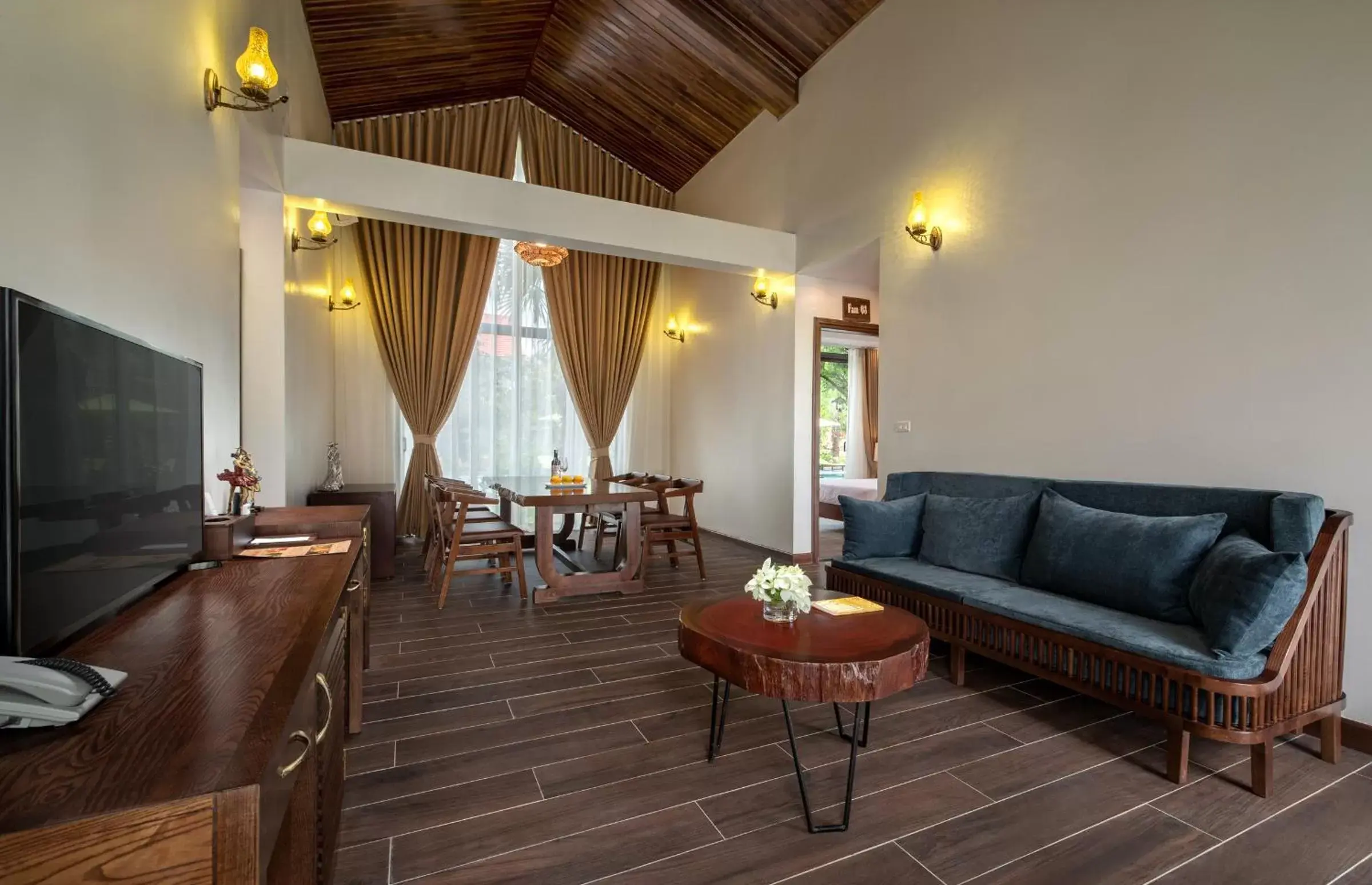 Three-Bedroom Villa in Bai Dinh Riverside Resort & Spa Three-Bedroom Villa in Bai Dinh Riverside Resort & Spa