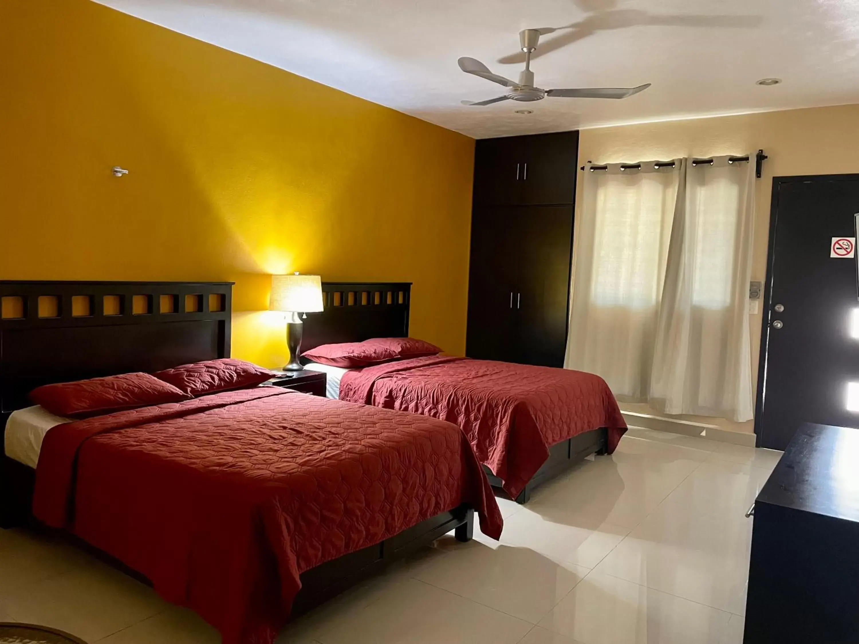 Classic Double Room in Hotel Avila Classic Double Room in Hotel Avila